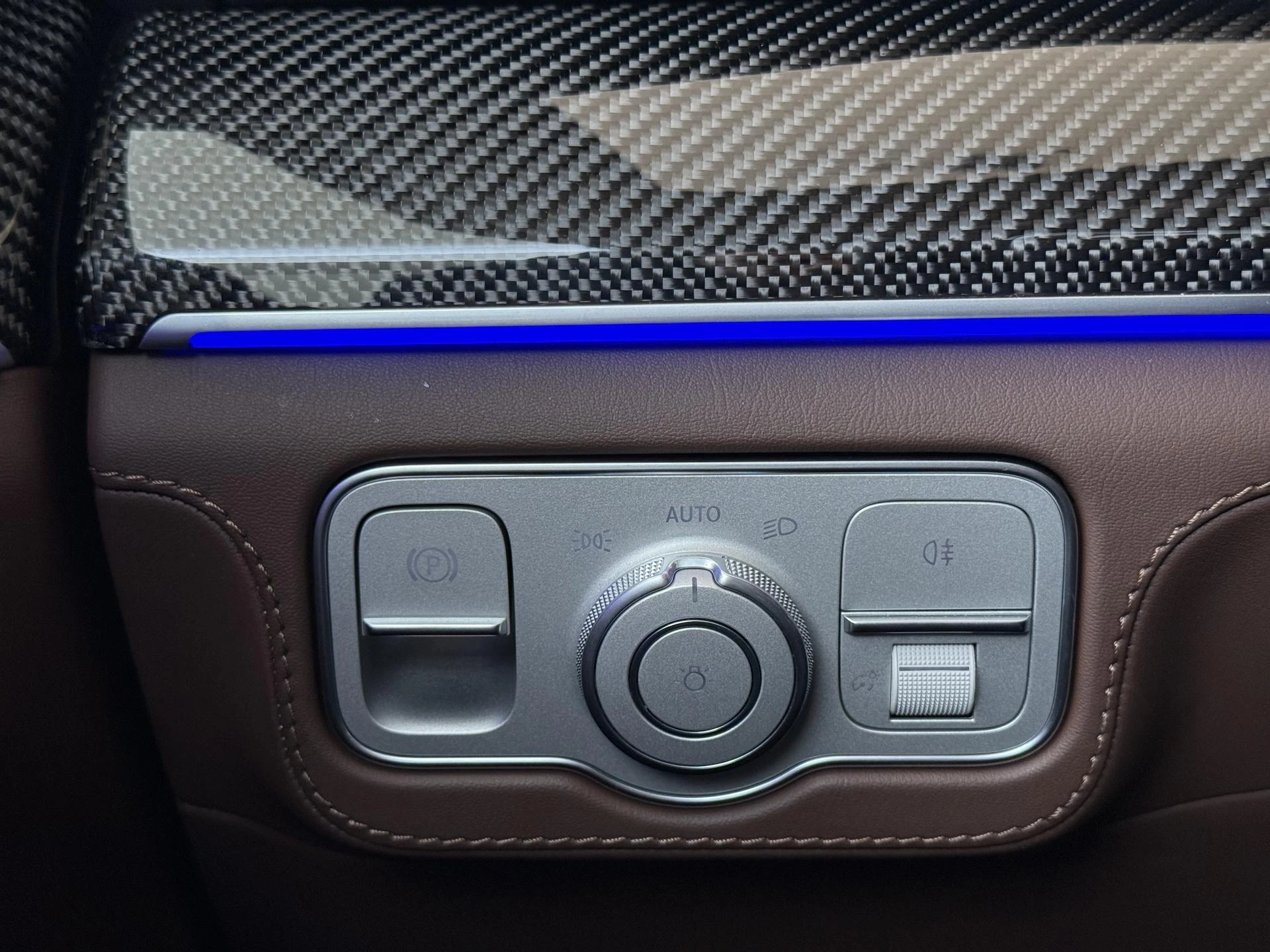 Mercedes-Benz-GLE-image-24