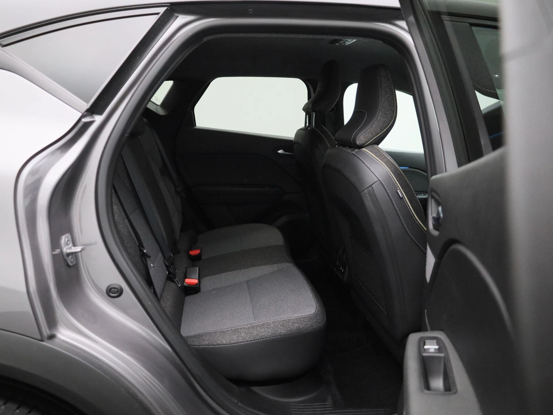 Renault Captur 1.8 E-Tech full hybrid 160 techno