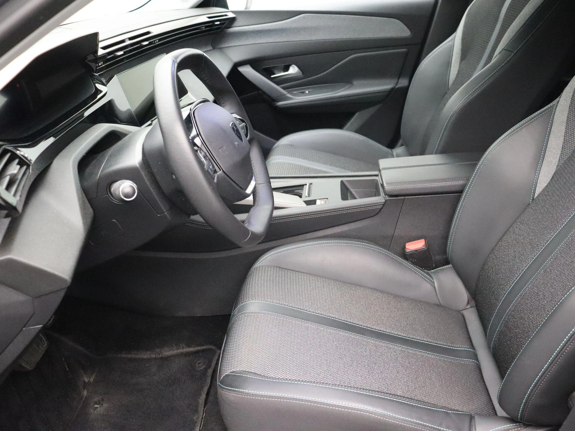 Peugeot-e-308-image-8