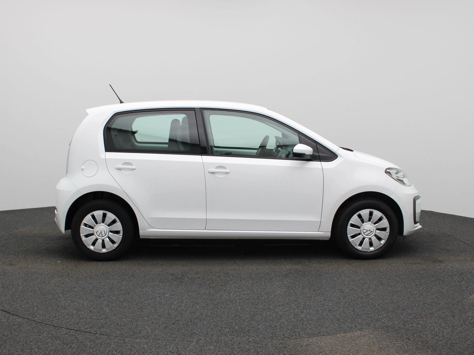 Volkswagen-up!-image-5