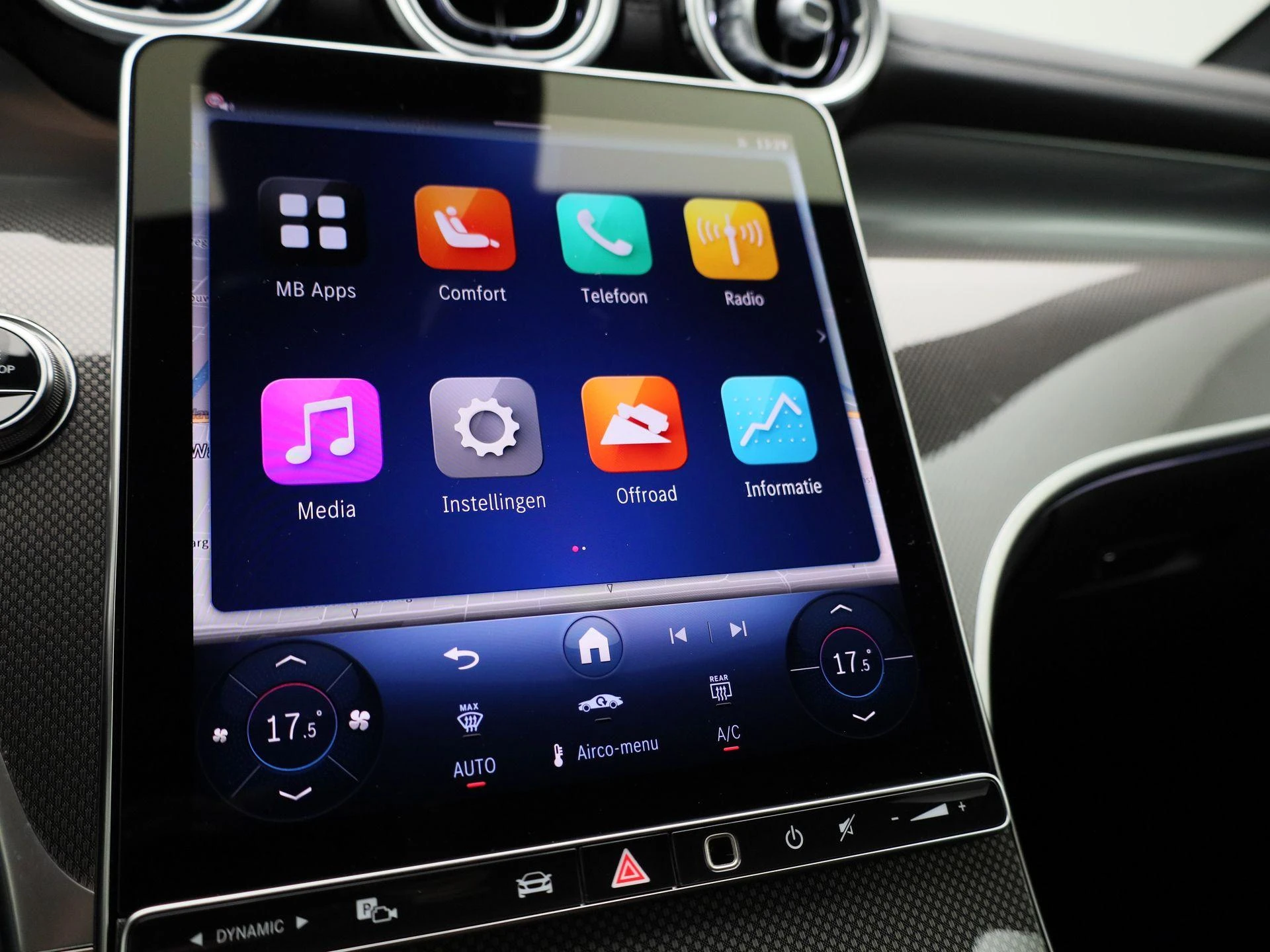 Mercedes-Benz-GLC-image-14