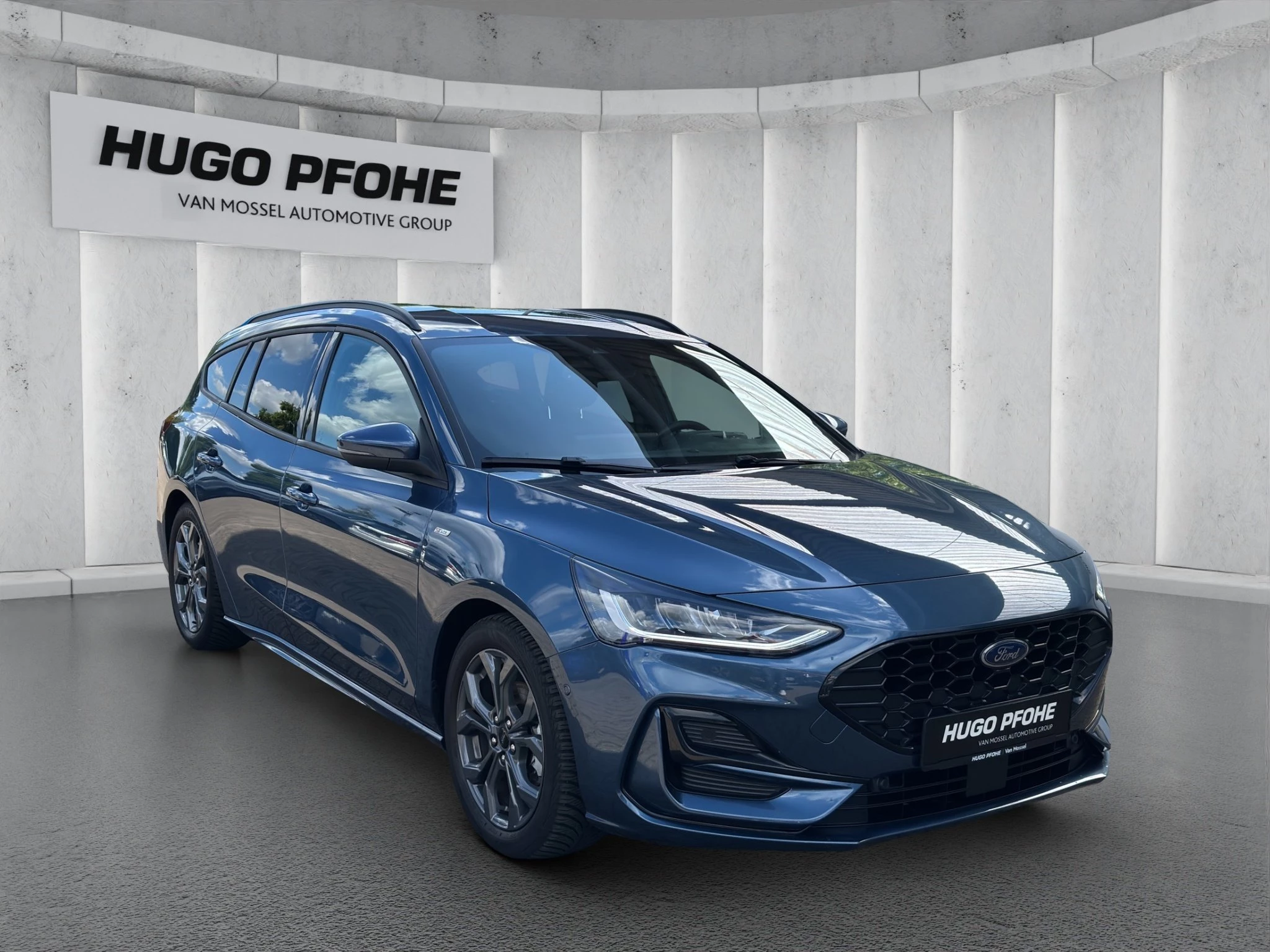Ford Focus ST-Line X Turnier Aut.*AHK*ACC*HUD*KAM*NAVI*WINTER-PKT.