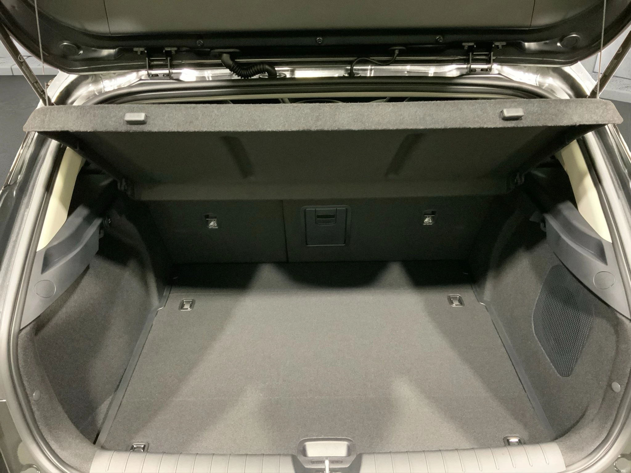 Kia K4 Spirit 1.6 T-GDI 110 kW DCT Schräghecklimousine. 5-türig