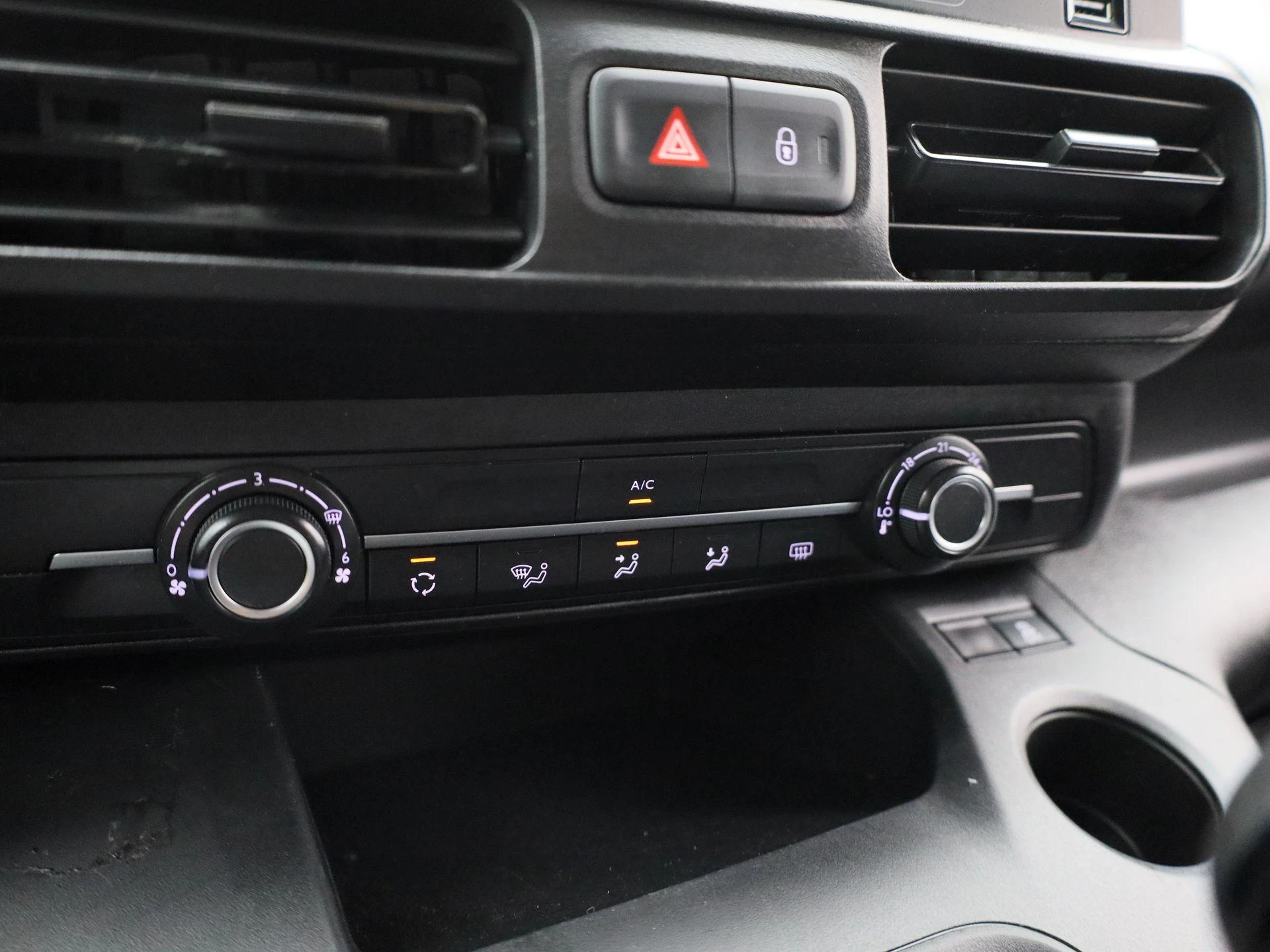 Opel-Combo-image-22