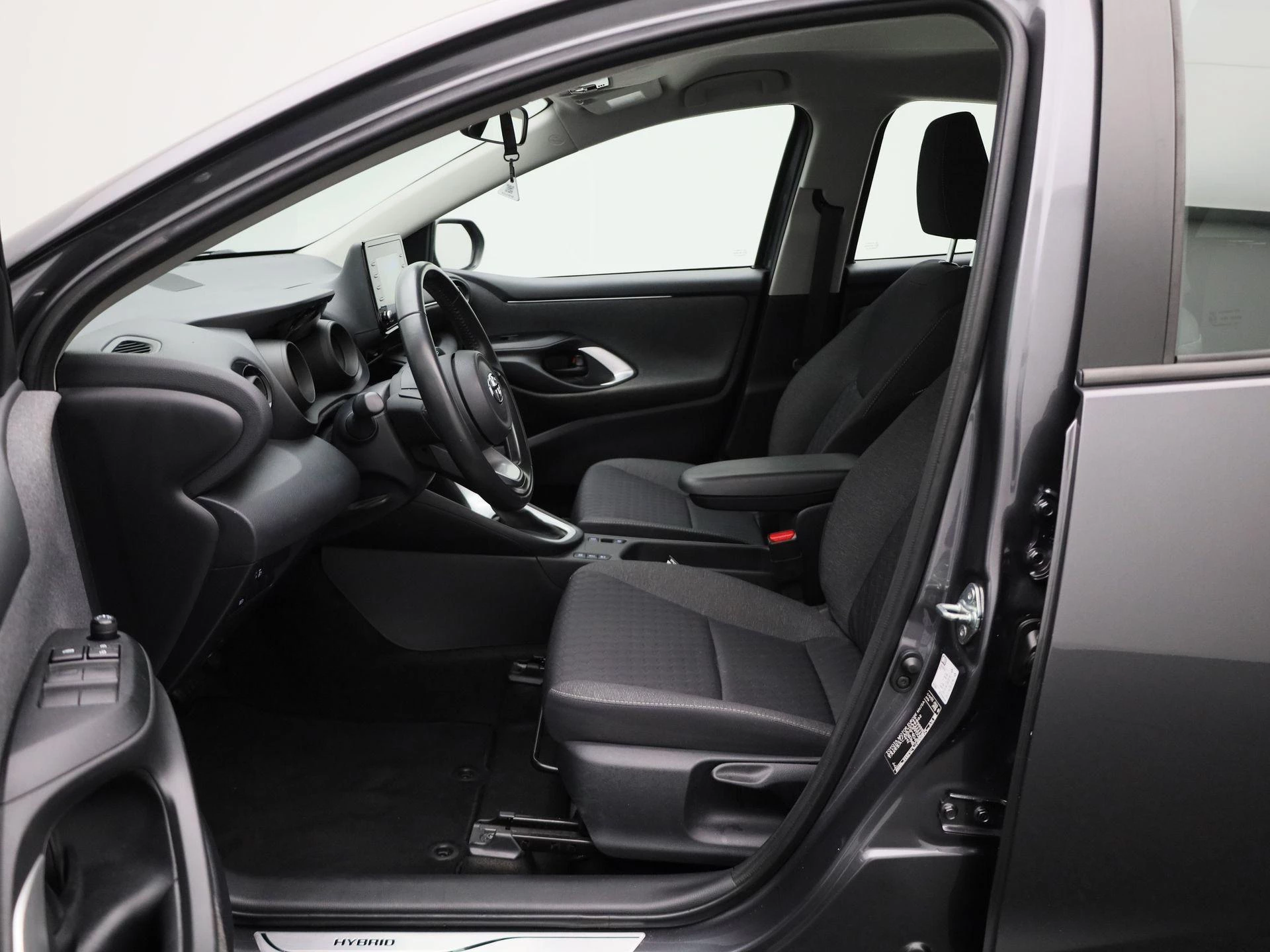 Toyota Yaris 1.5 Hybrid Business Plus