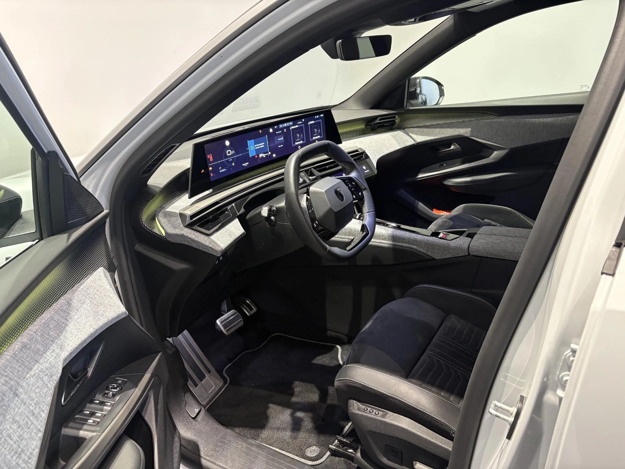 Peugeot 3008 1.2 Hybrid 136 GT