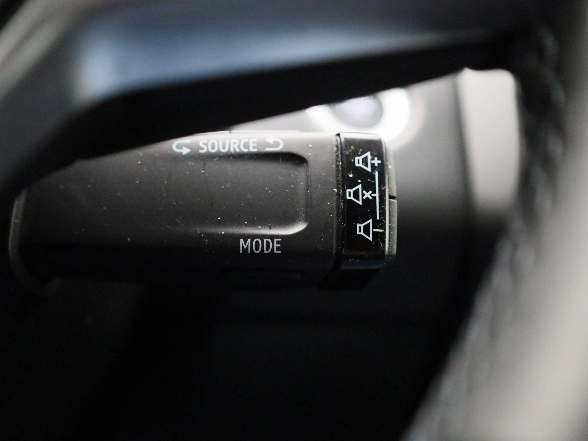 Renault-Clio-image-18