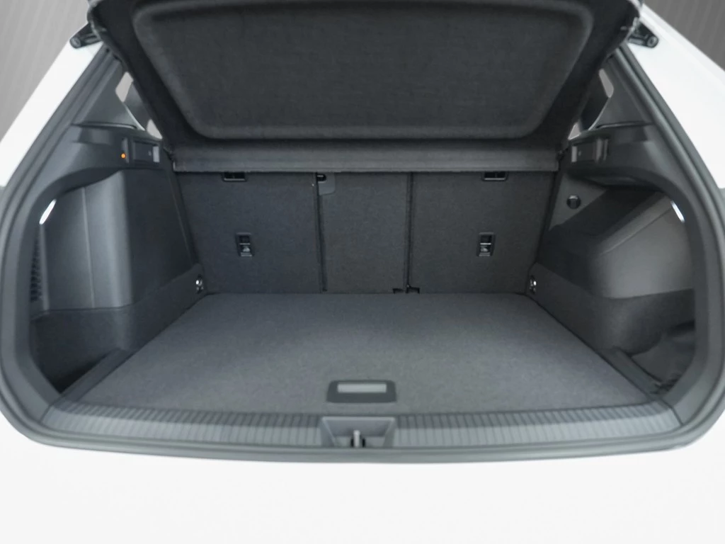 Volkswagen Tiguan R-Line 1,5 l eHybrid OPF 110 kW (150 PS) / 85 kW (115 PS) 6-Gang-Doppelkupplungsgetriebe DSG