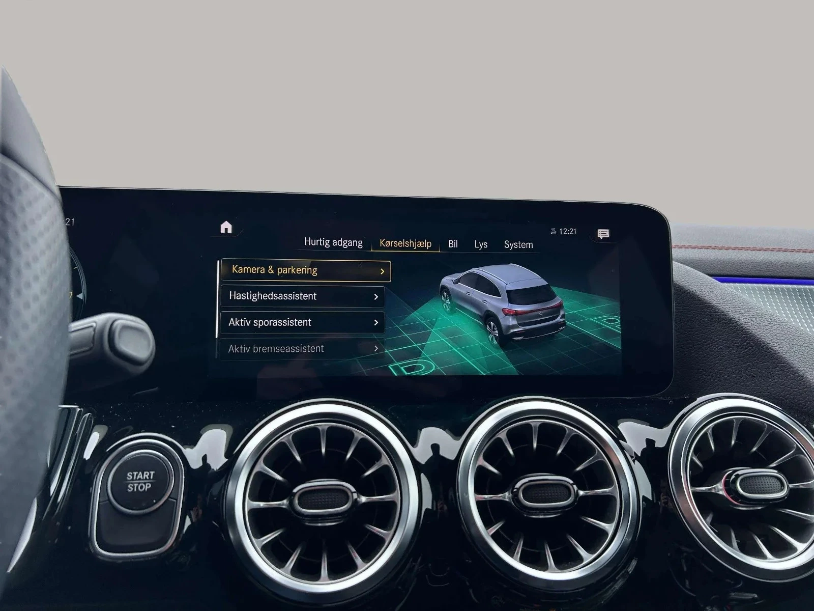 Mercedes-Benz-EQA-image-18