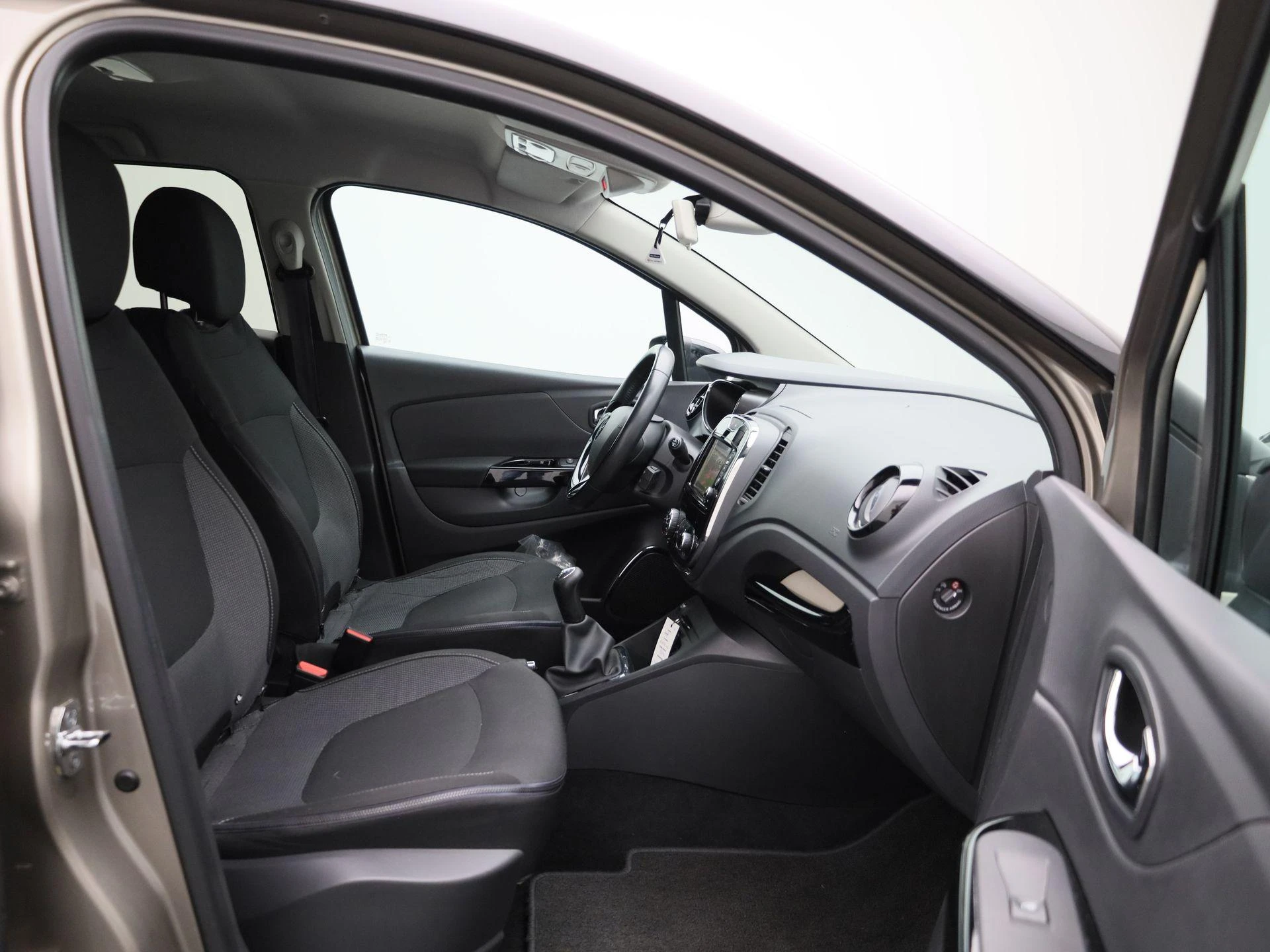 Renault-Captur-image-31