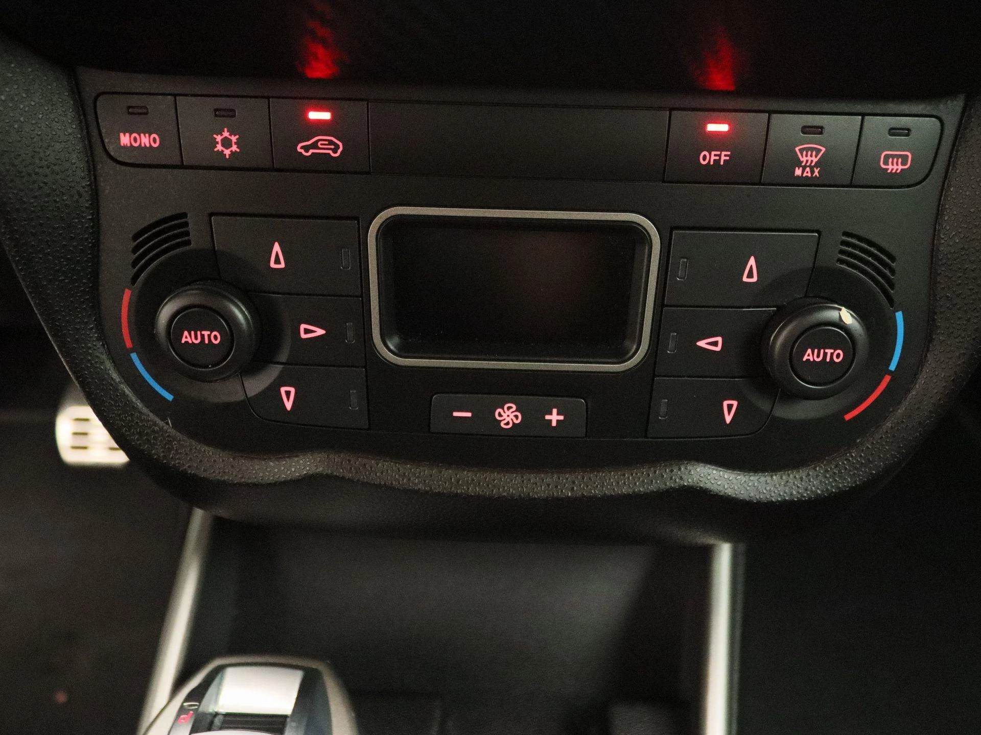 Alfa Romeo-MiTo-image-10