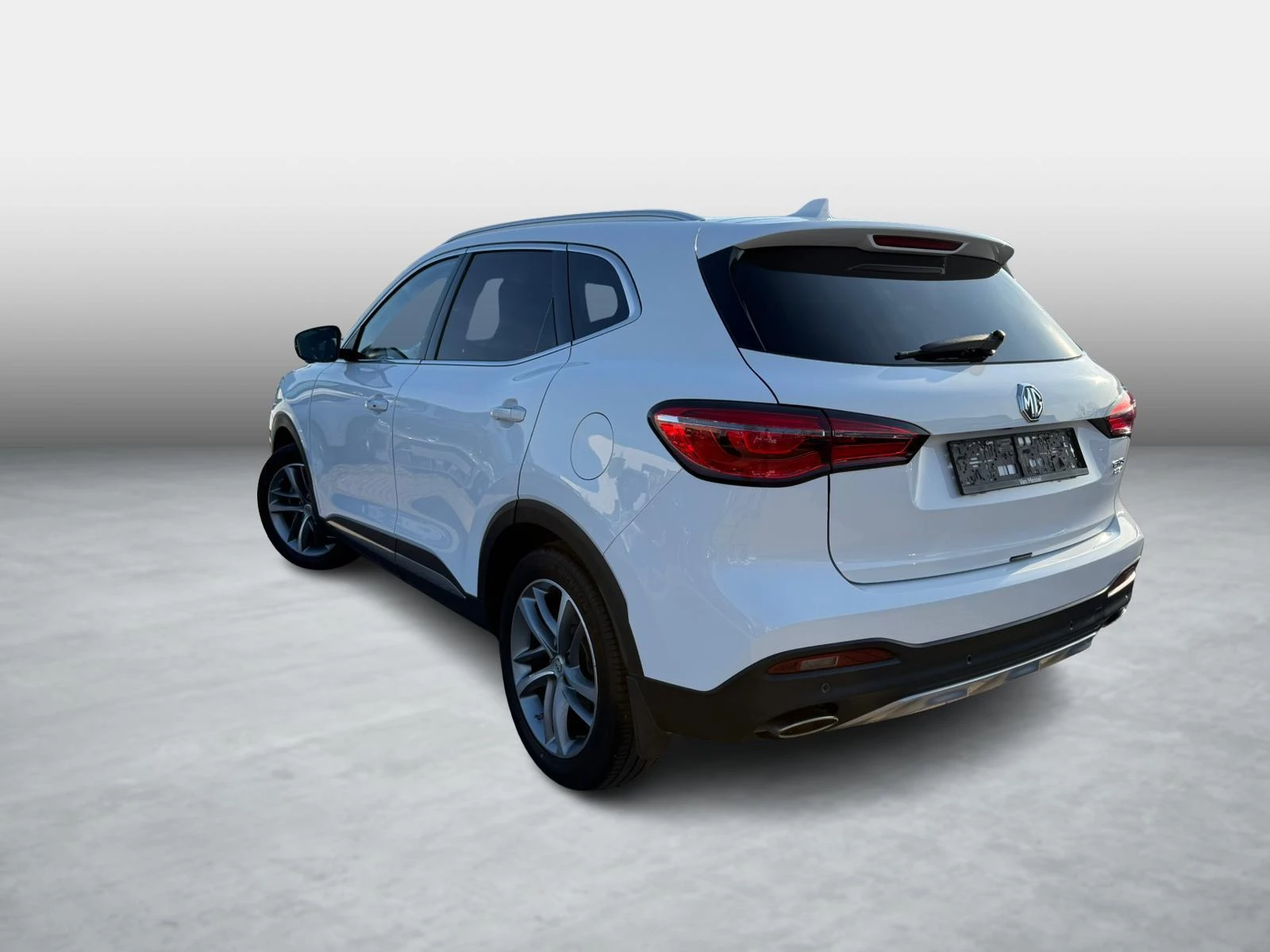 MG EHS Luxury