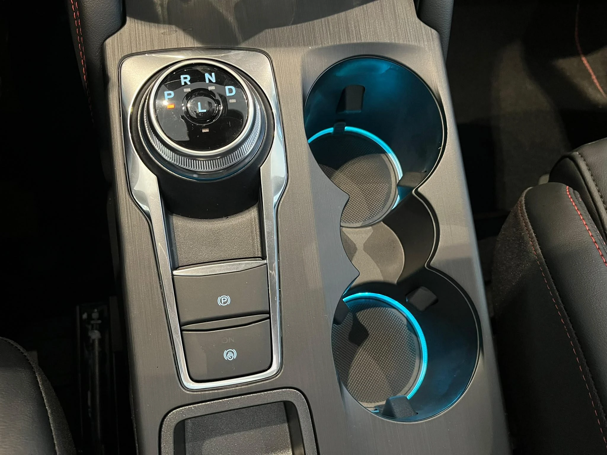 Ford-Kuga-image-15