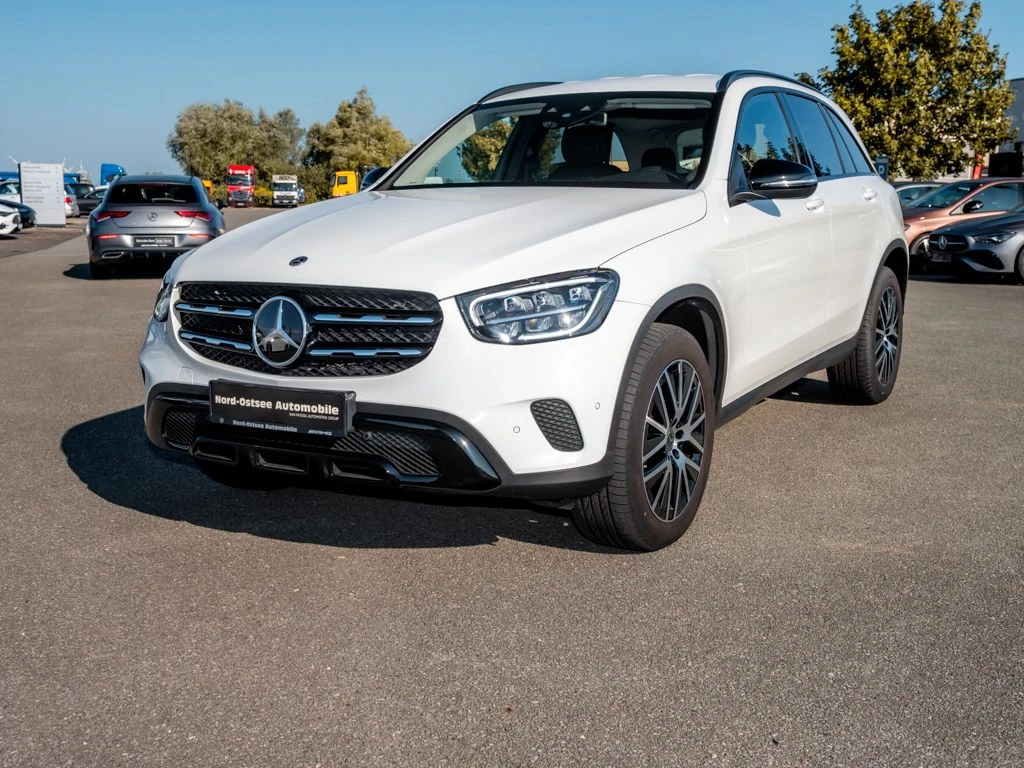 Mercedes-Benz-GLC 200 d-image-7