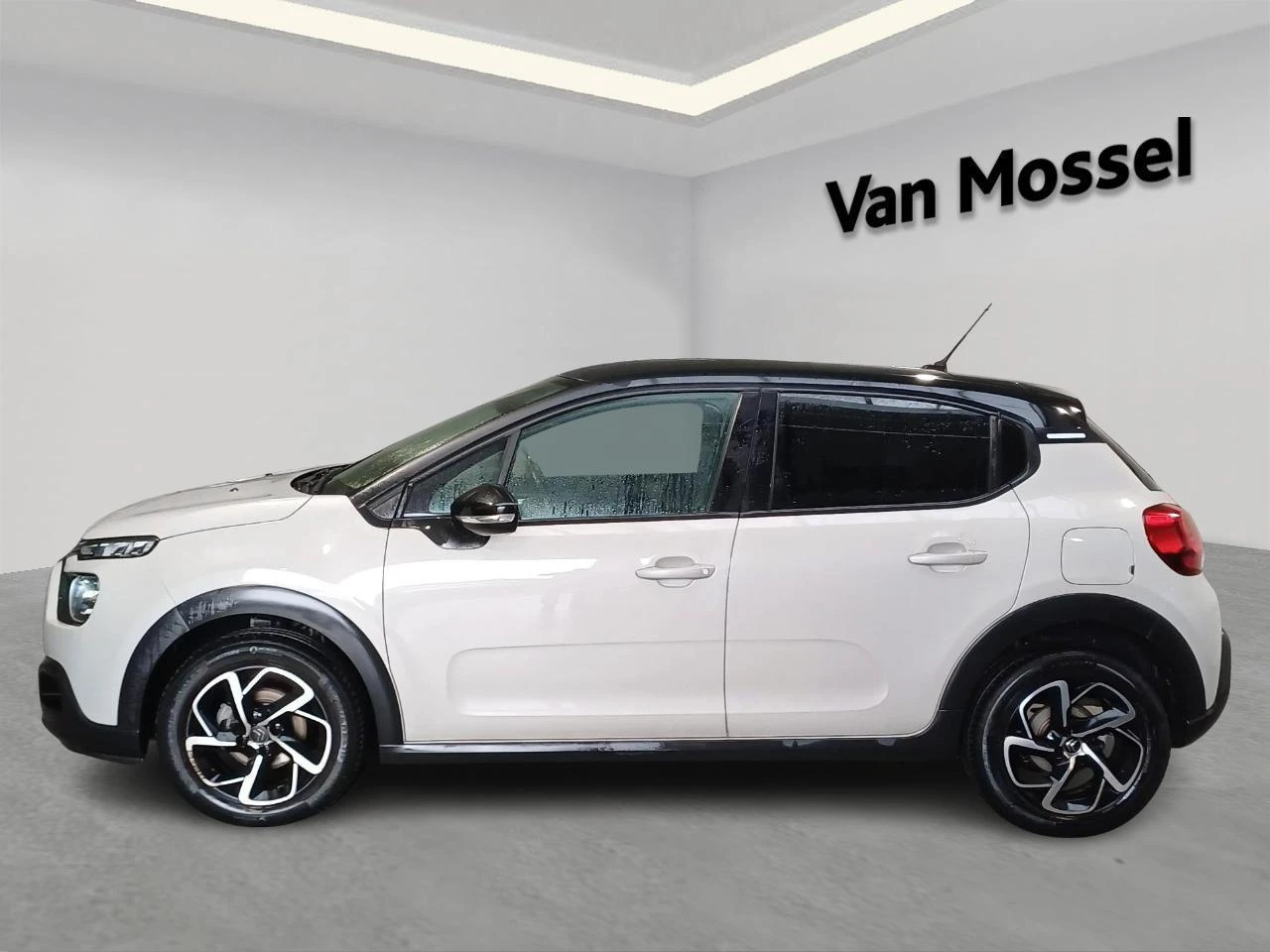 Citroën C3 1.2 110 AUTO Shine