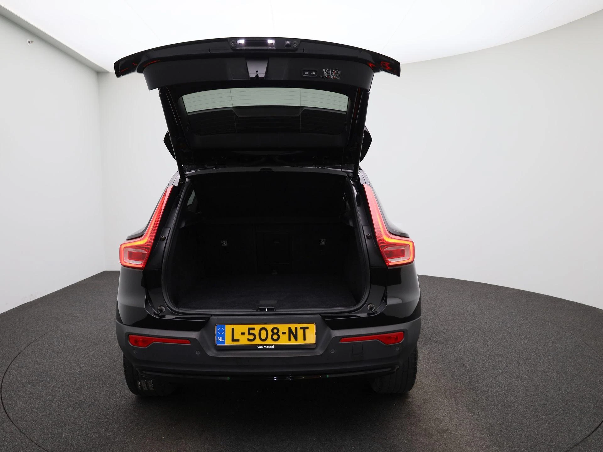 Volvo-XC40-image-11