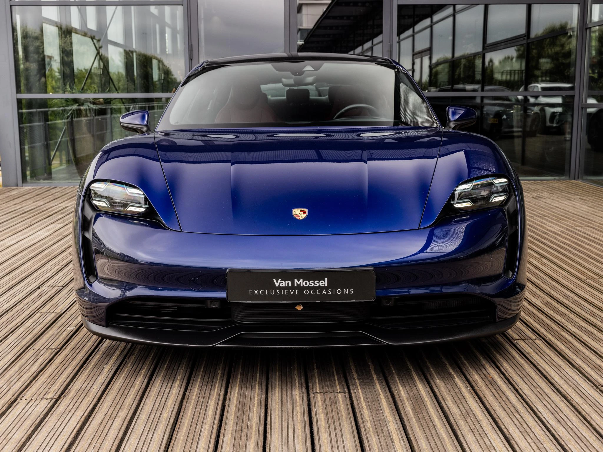 Porsche-Taycan-image-2