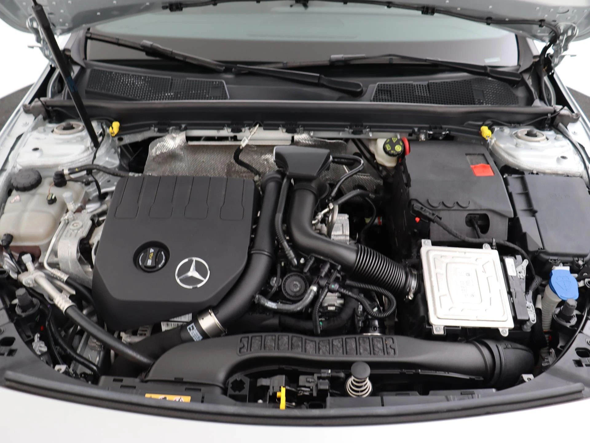 Mercedes-Benz-A-Klasse-image-10