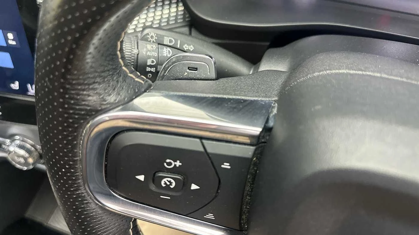 Volvo-XC40-image-37