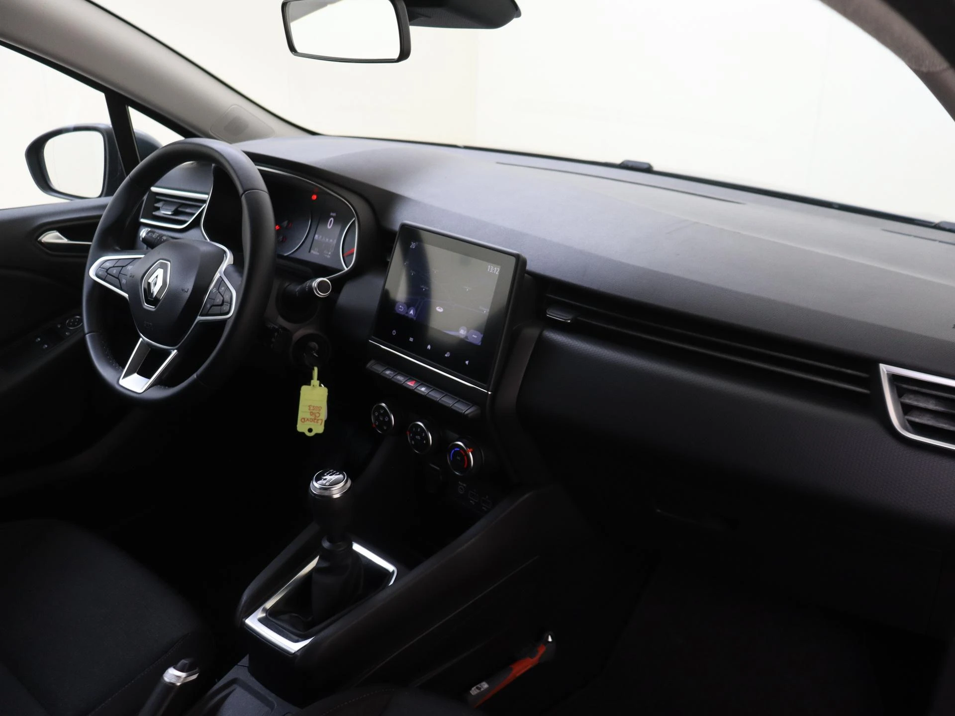 Renault-Clio-image-4