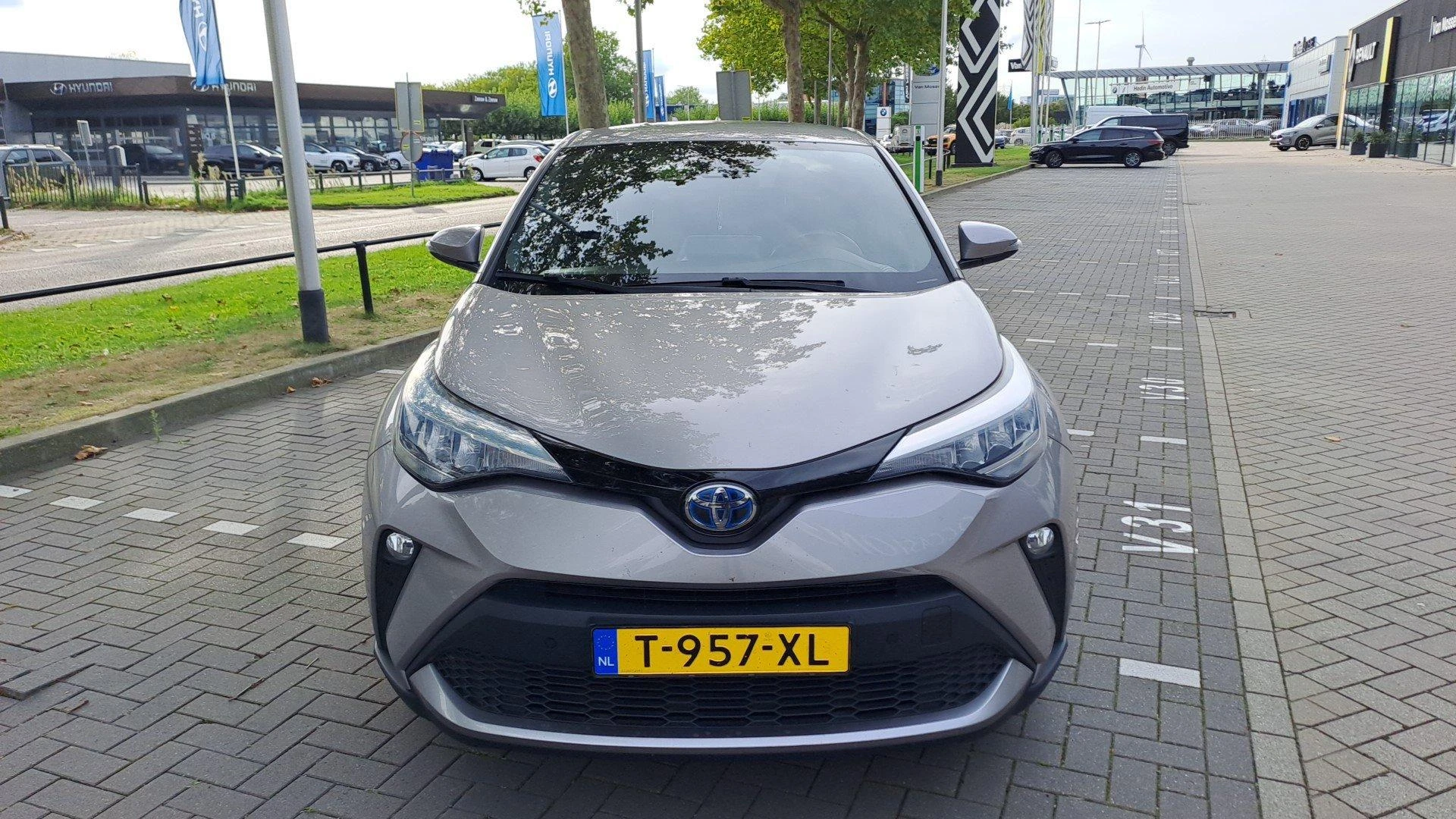 Toyota-C-HR-image-6