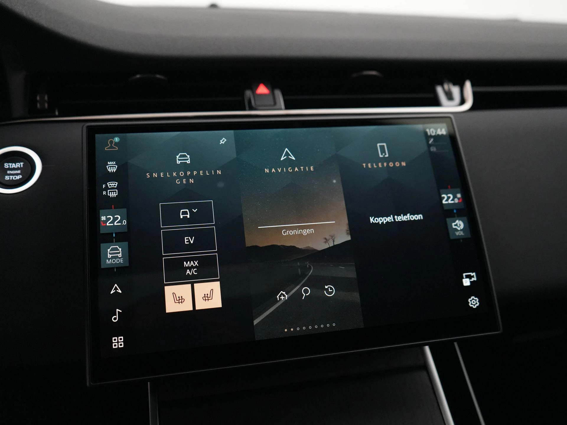 Land Rover-Range Rover Evoque-image-22