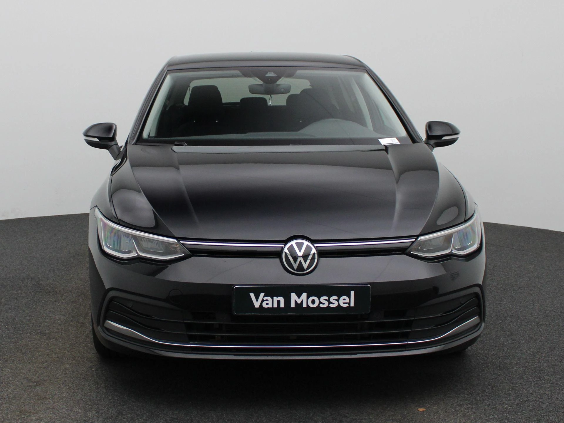 Volkswagen-Golf-image-3