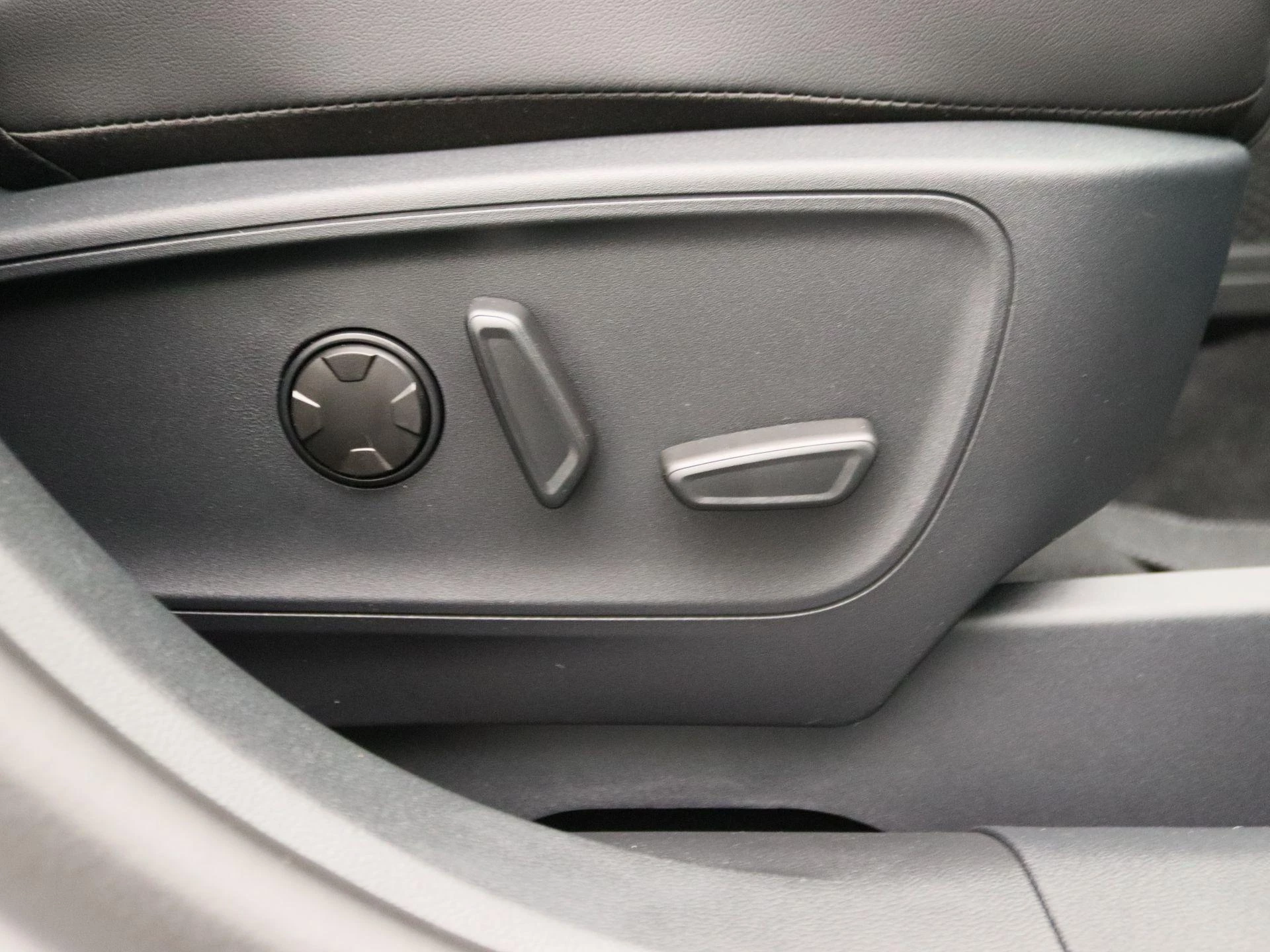 Ford-Kuga-image-30