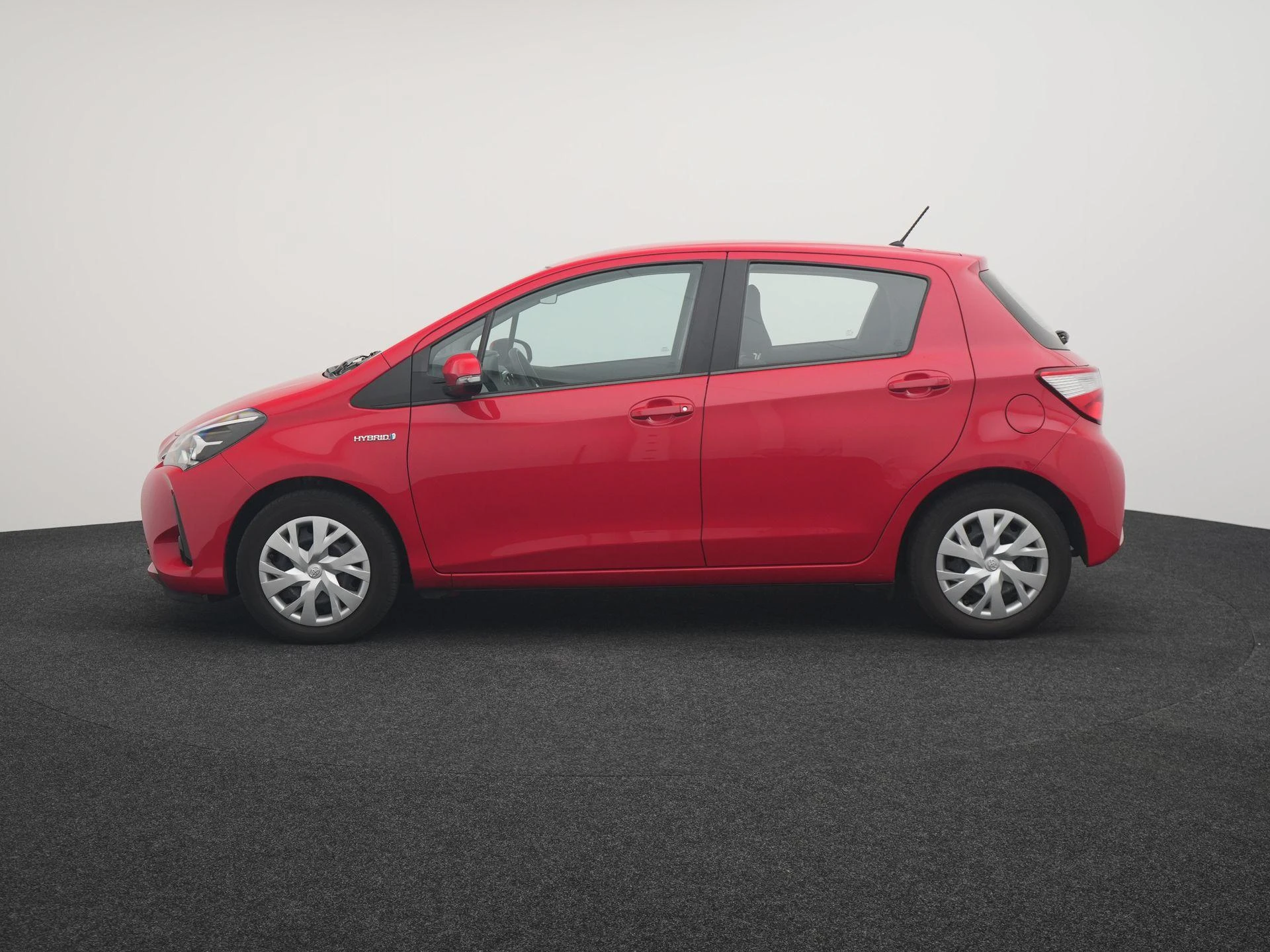 Toyota-Yaris-image-3