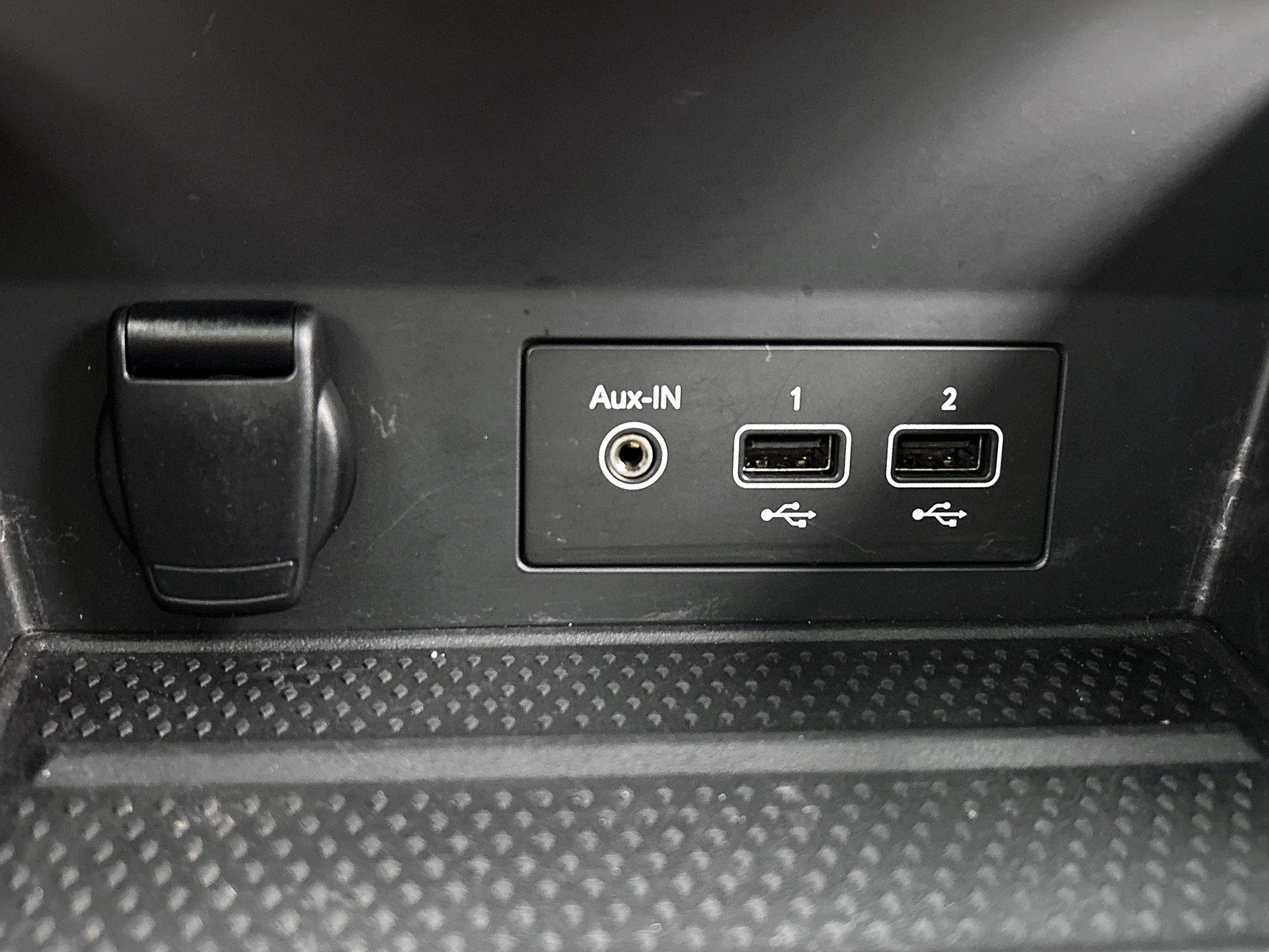 Renault Captur 1.6 E-Tech Plug-in Hybrid 160 Initiale Paris
