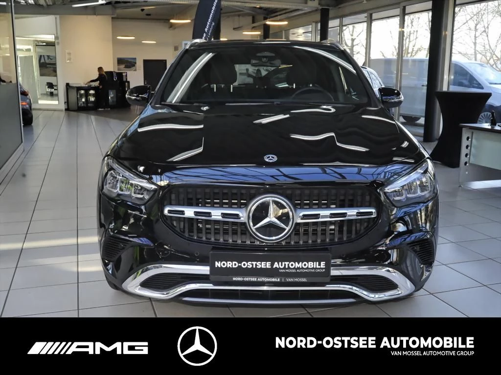 Mercedes-Benz-GLA-image-1