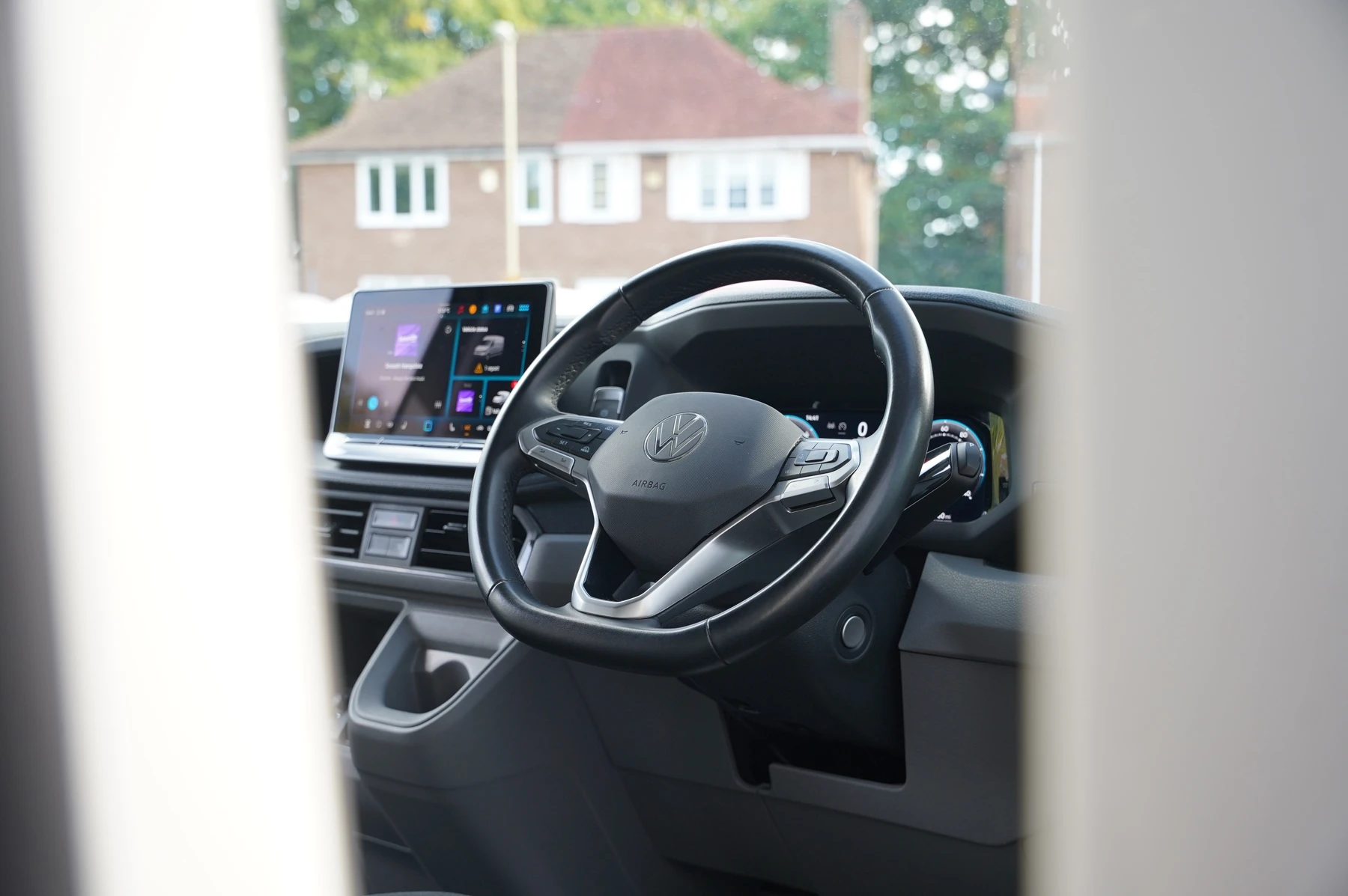 Volkswagen-Crafter-image-18