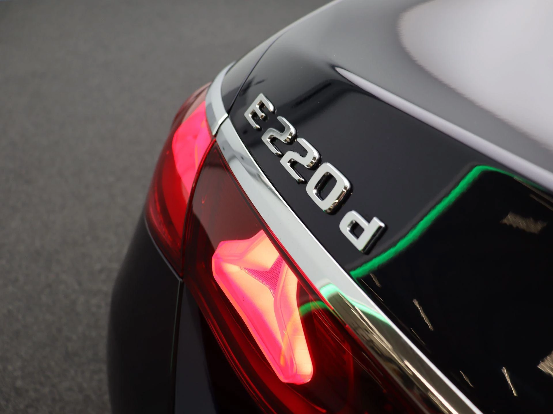 Mercedes-Benz-Classe E-image-16