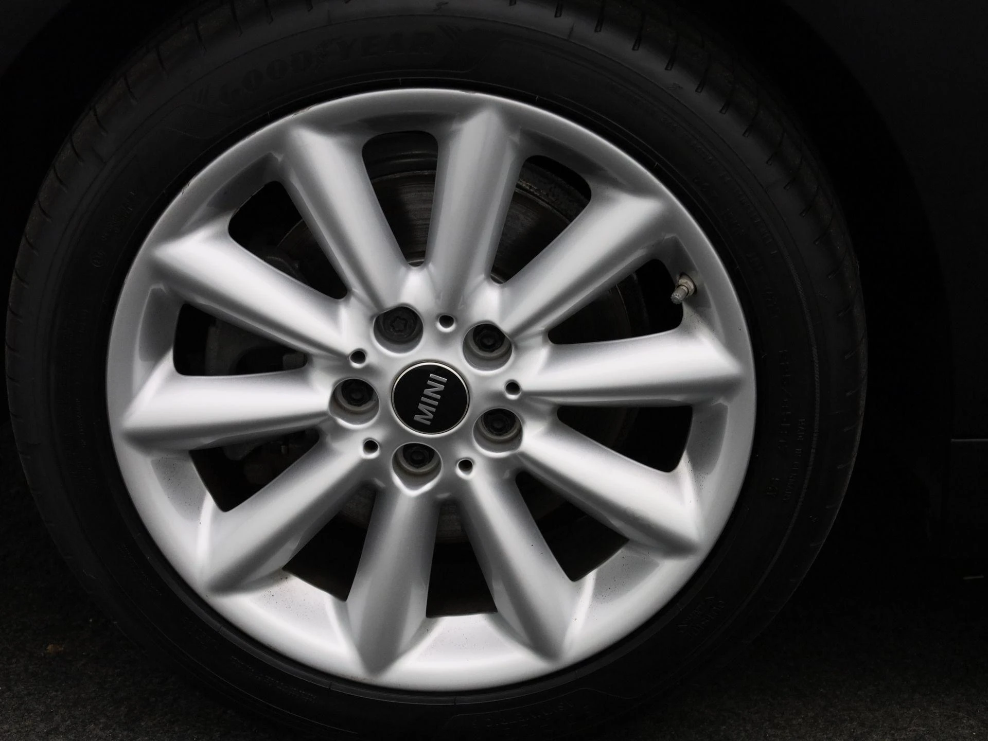 MINI-Clubman-image-11