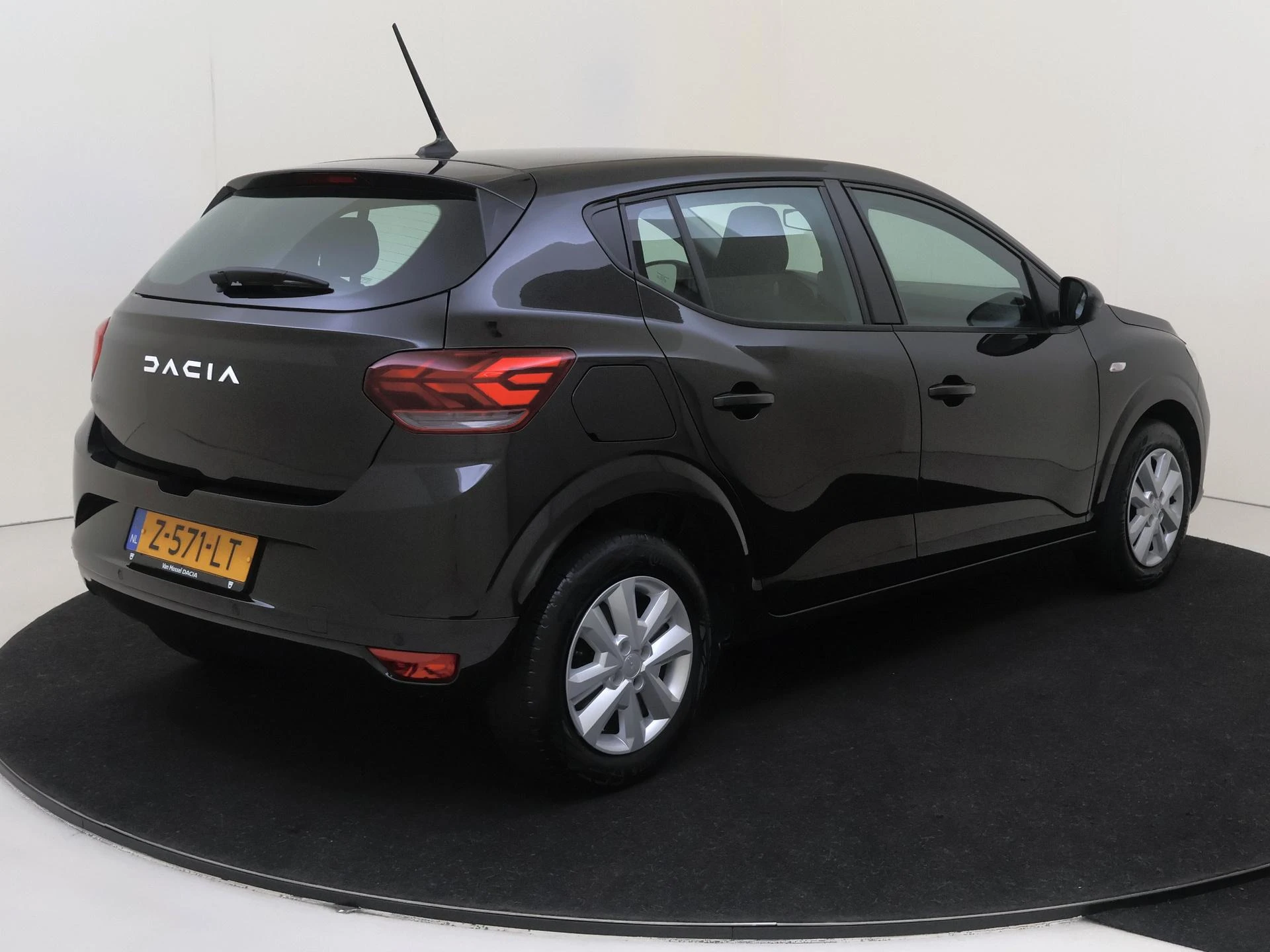Dacia-Sandero-image-3