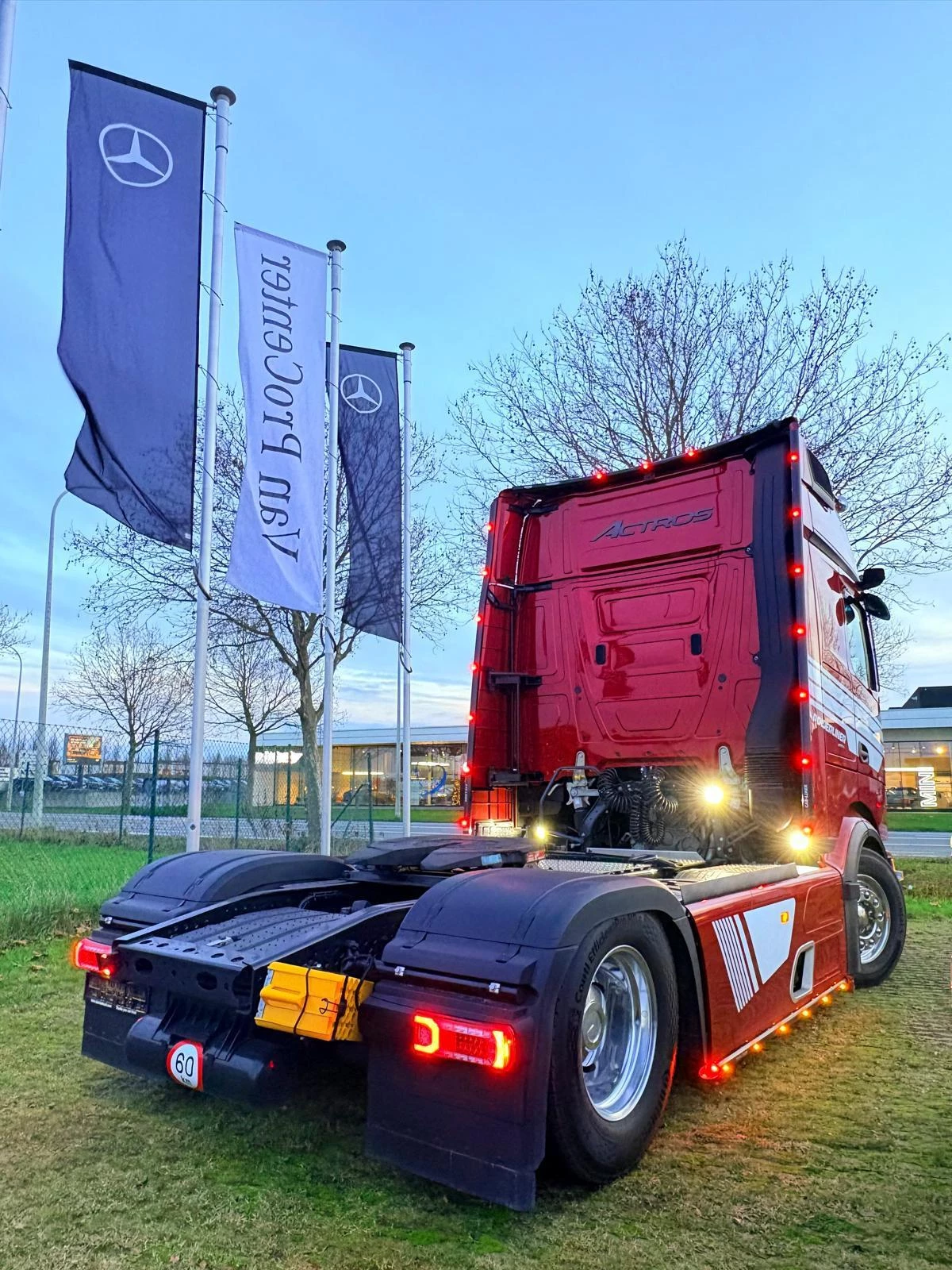 Actros 1853 LS 4x2 LHD Powerliner