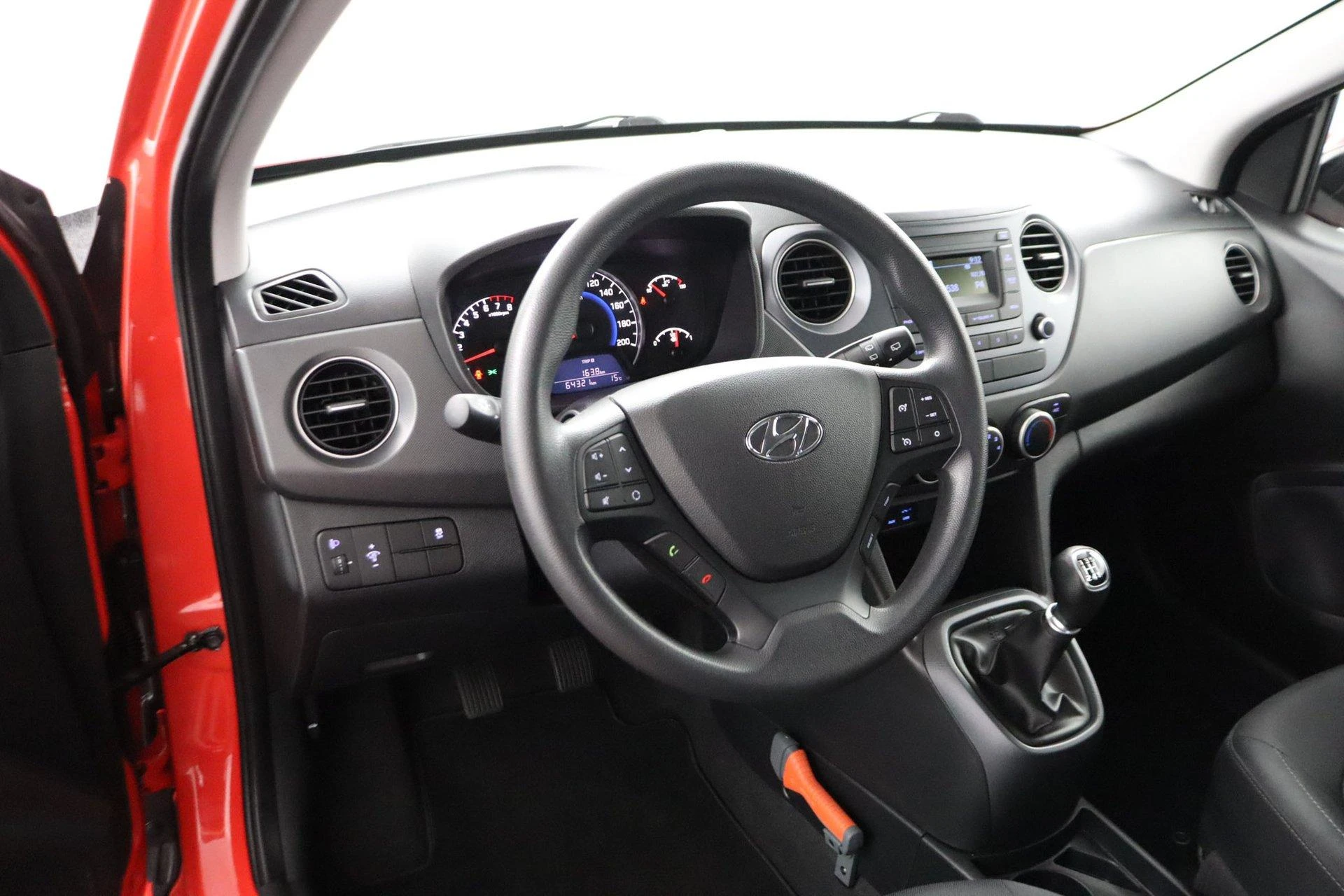 Hyundai-i10-image-50