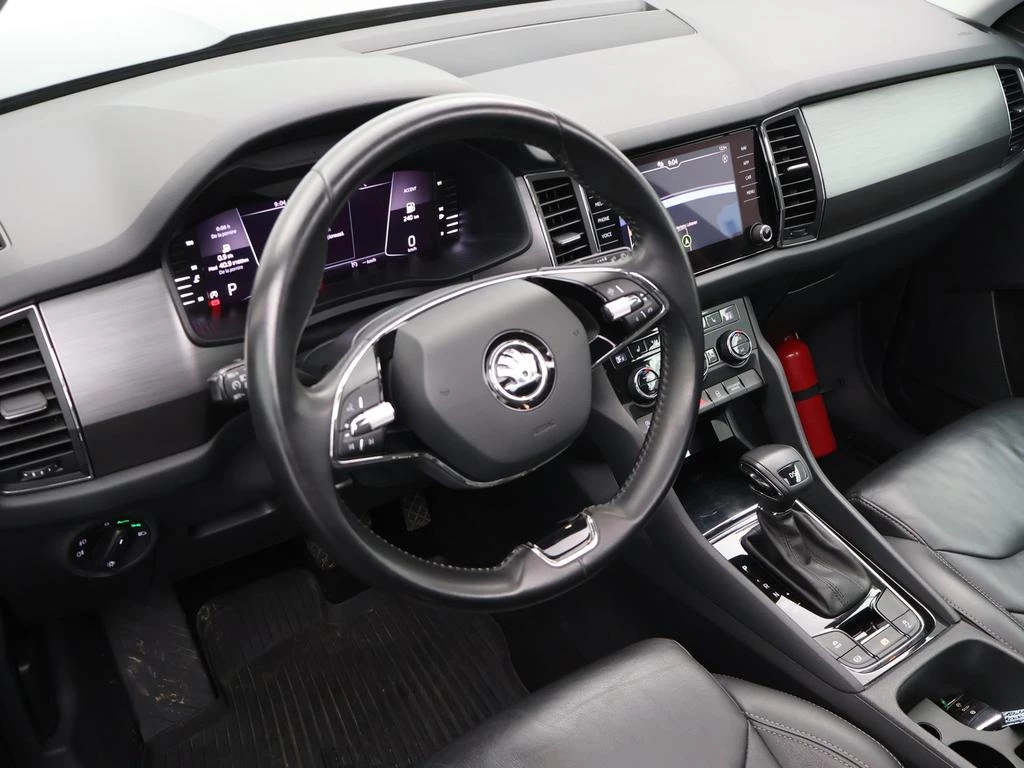 Škoda Kodiaq Kodiaq Clever 1.5TSI 150PK *AUTOMAAT*PANODAK*LEDER*CAMERA*PDC*CRUISE*NAVI*VIRTUAL COCKPIT*...*