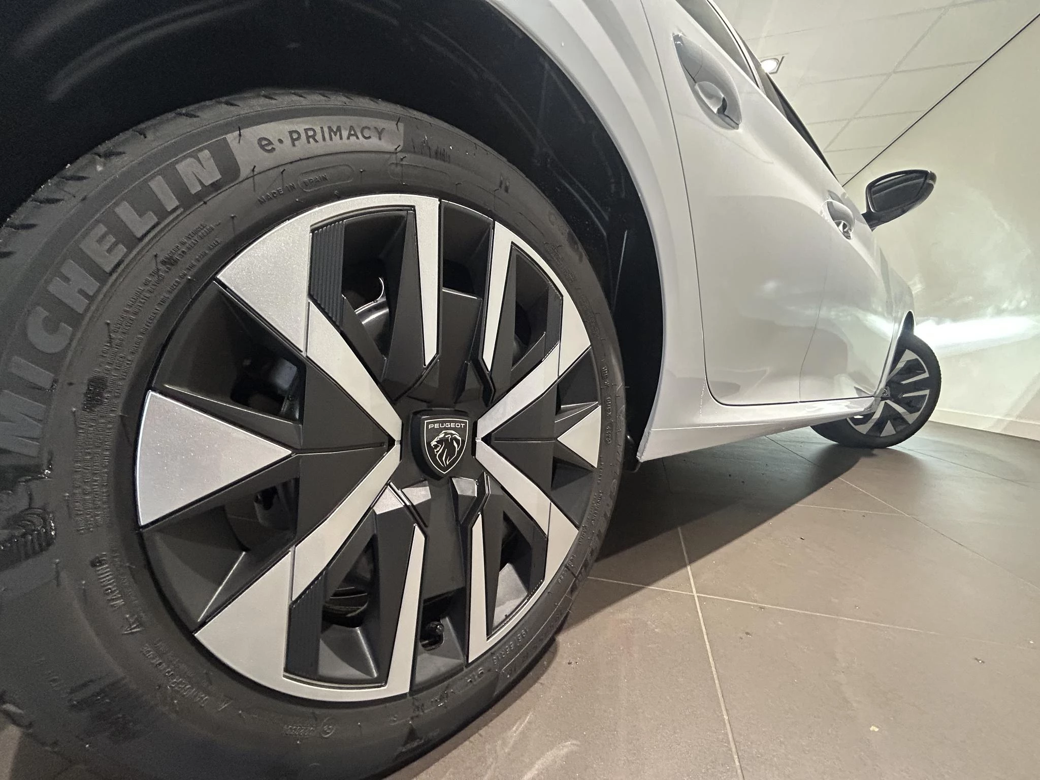 Peugeot-208-image-20