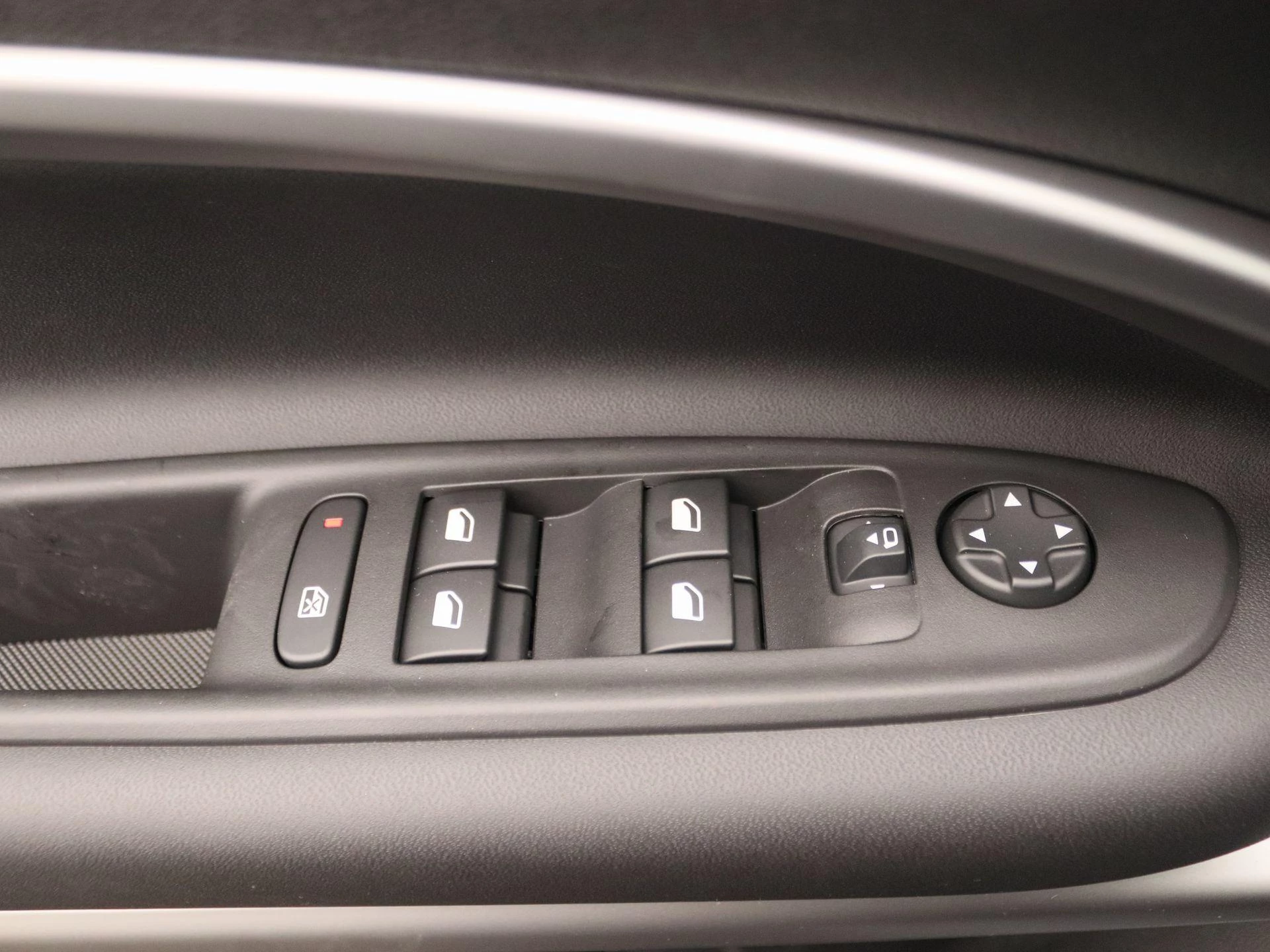 Jeep-Avenger-image-18