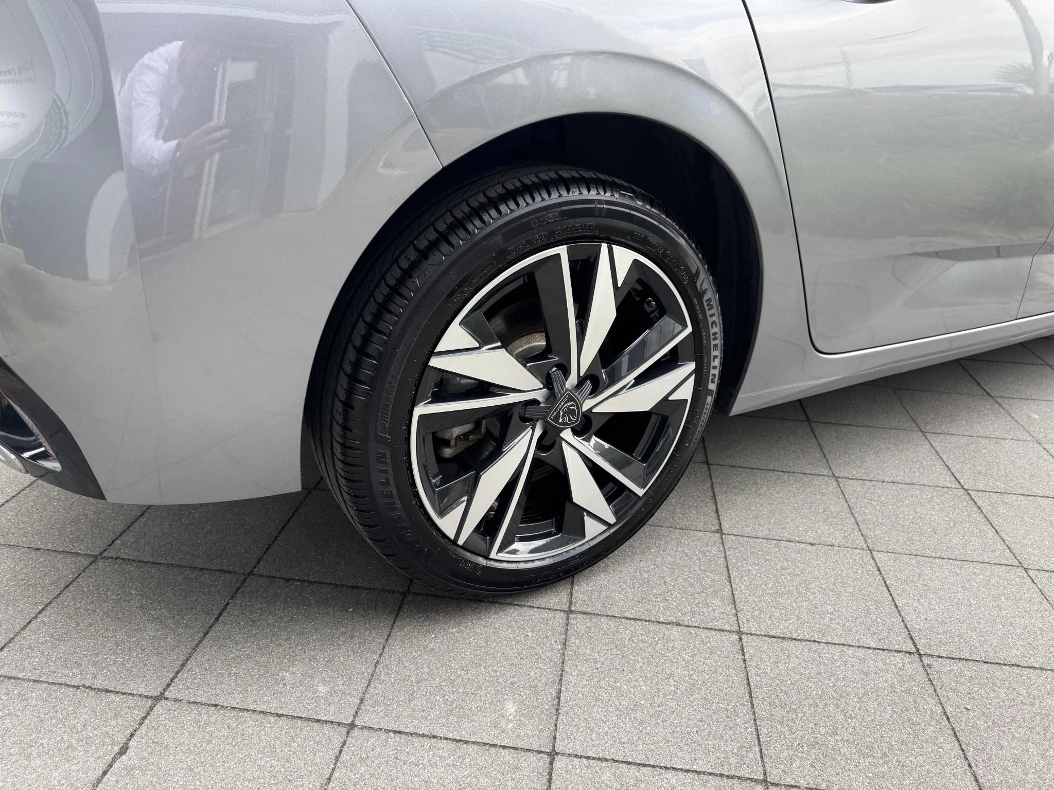 Peugeot-308-image-12