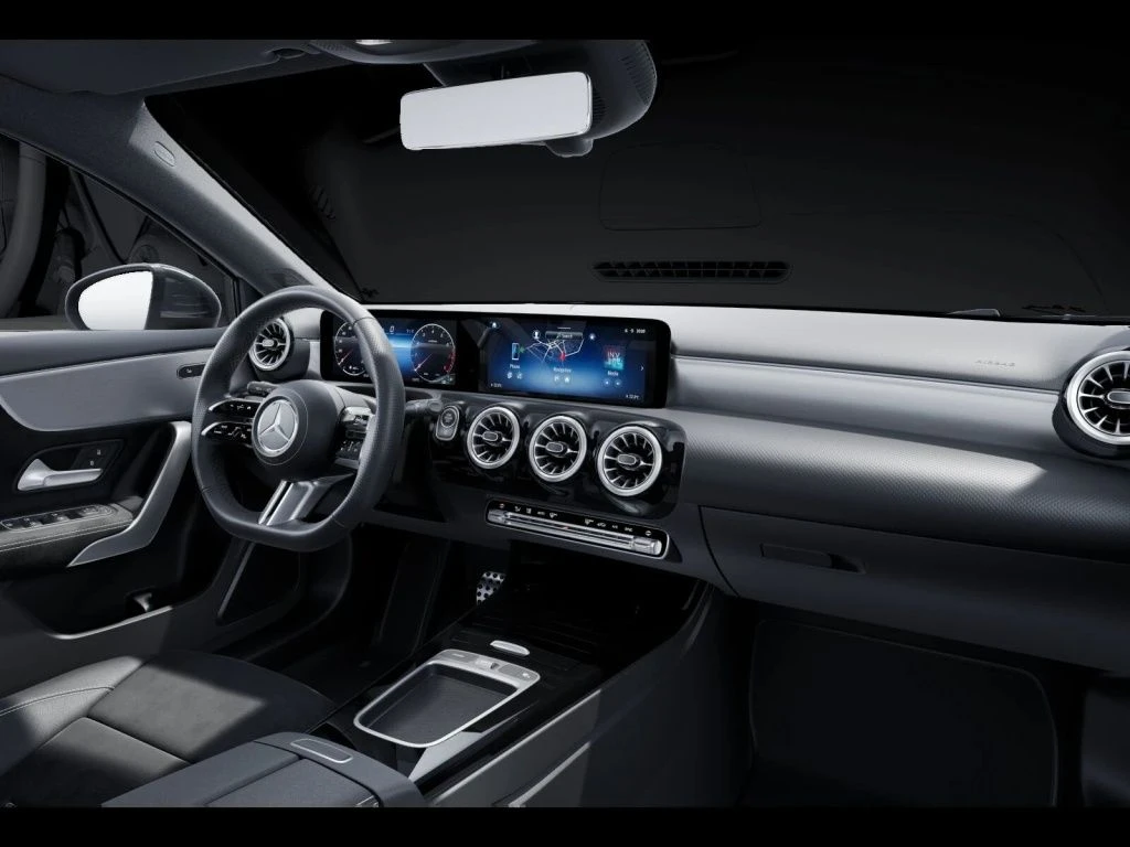 Mercedes-Benz-A-Klasse 200-image-12