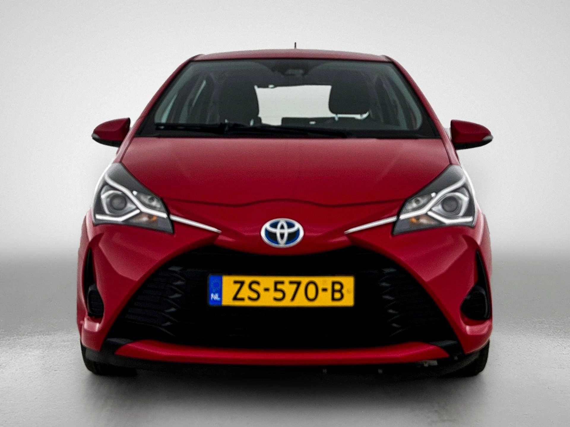 Toyota-Yaris-image-4
