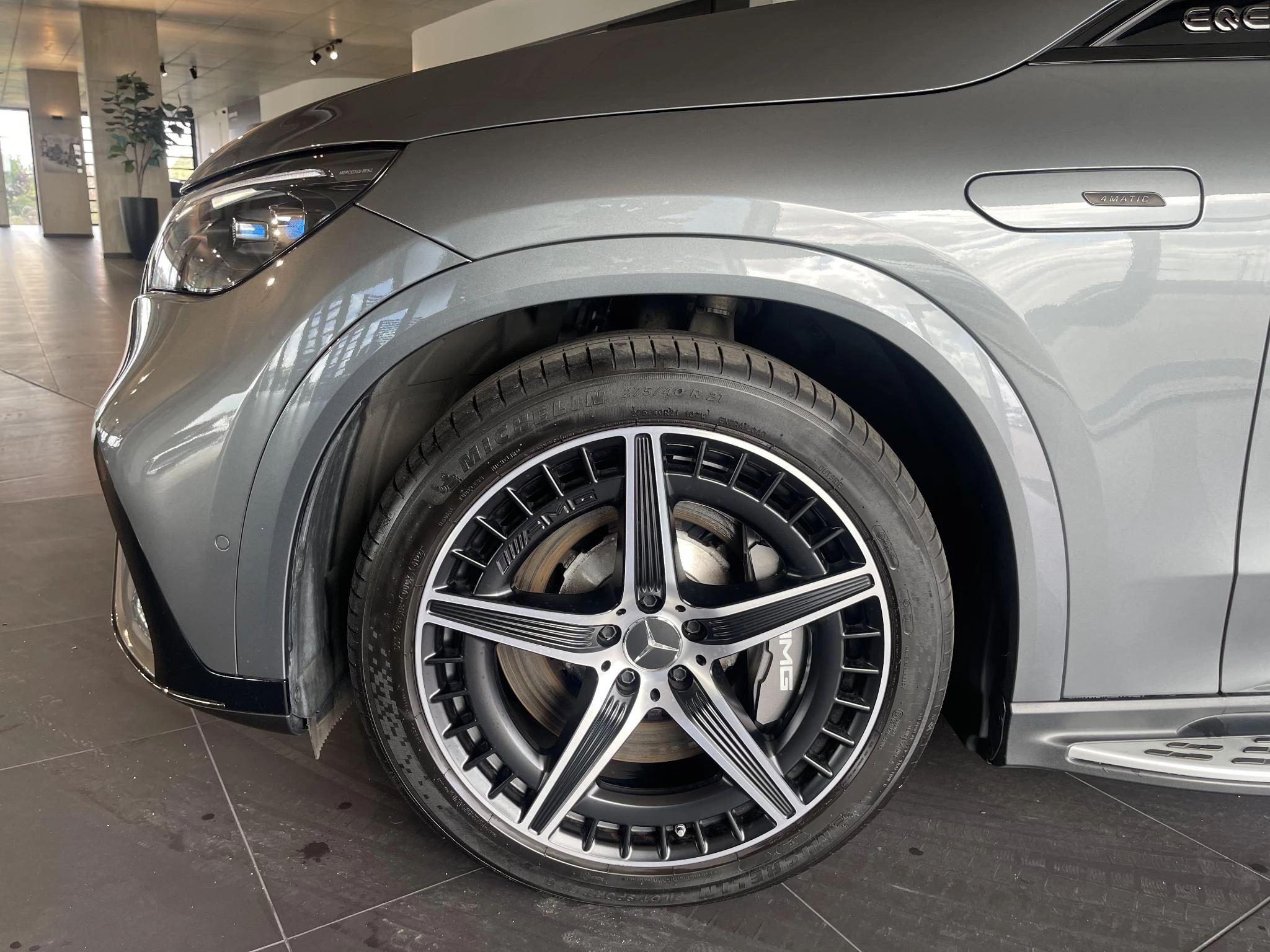 Mercedes-Benz EQE 43 AMG SUV + NAPPA + PANO + BURMESTER + HYPERSCREEN +