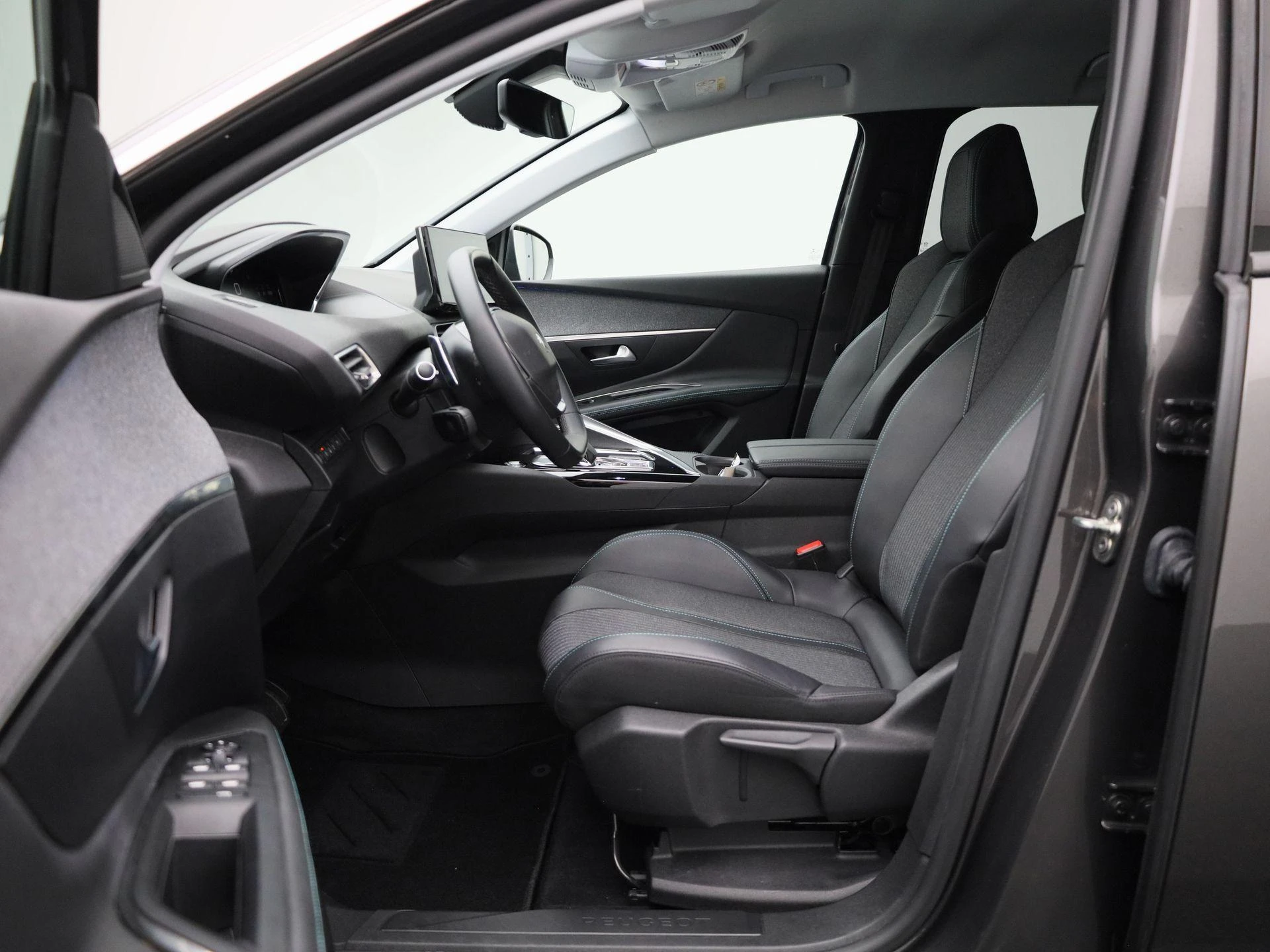 Peugeot 3008 1.6 HYbrid 225 Allure