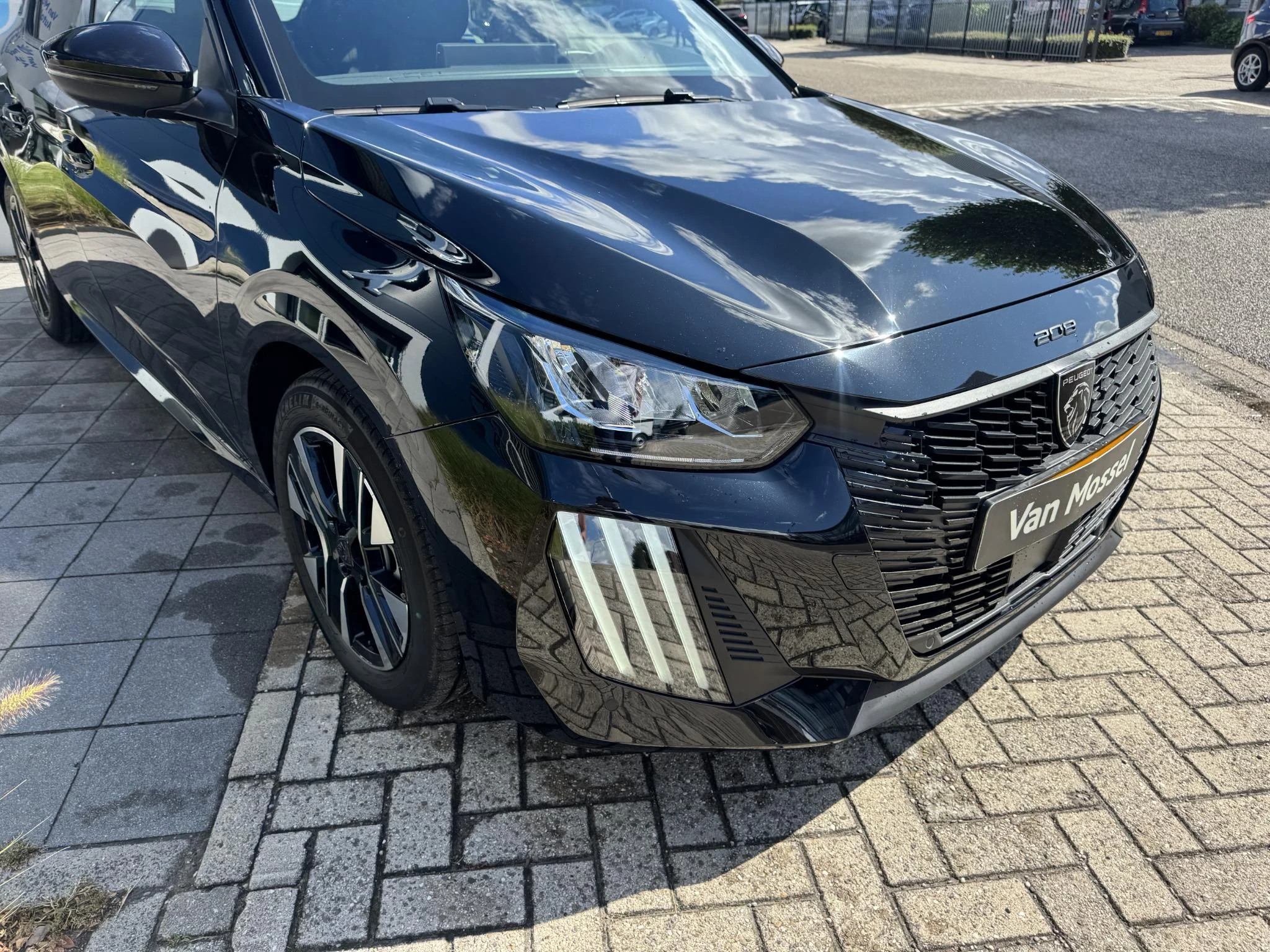 Peugeot-208-image-6