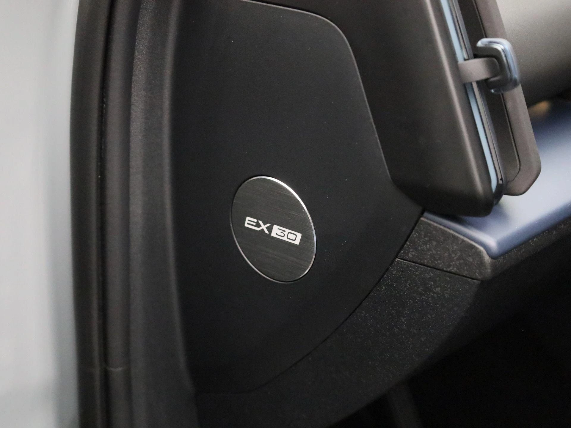 Volvo EX30 Single Motor Extended Range Plus