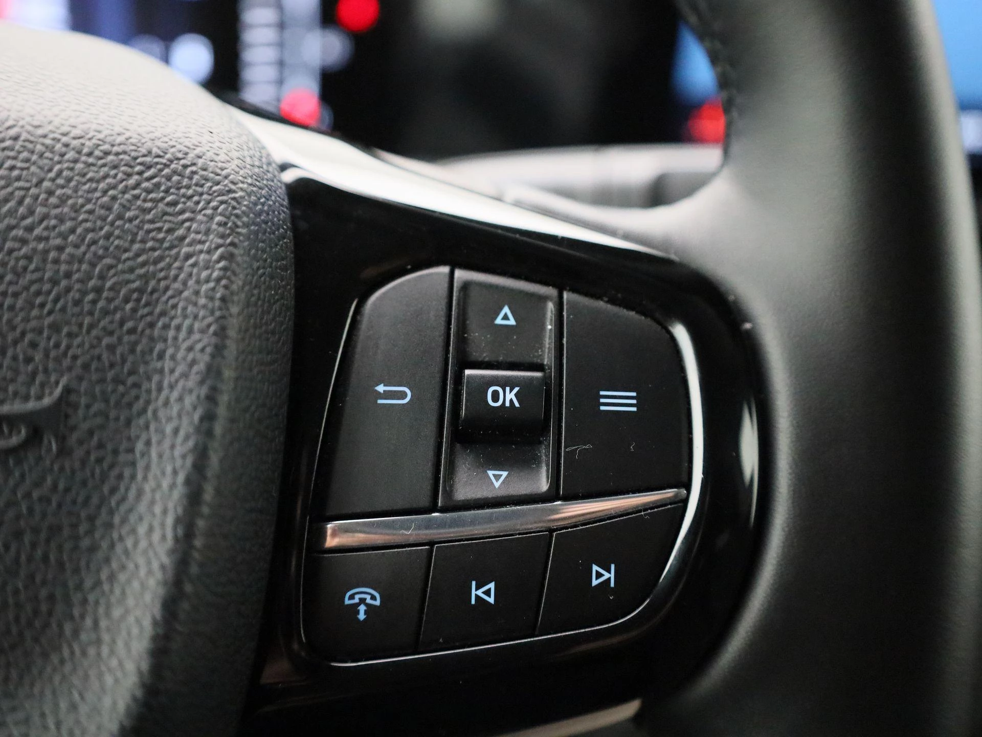 Ford-Transit Custom-image-24