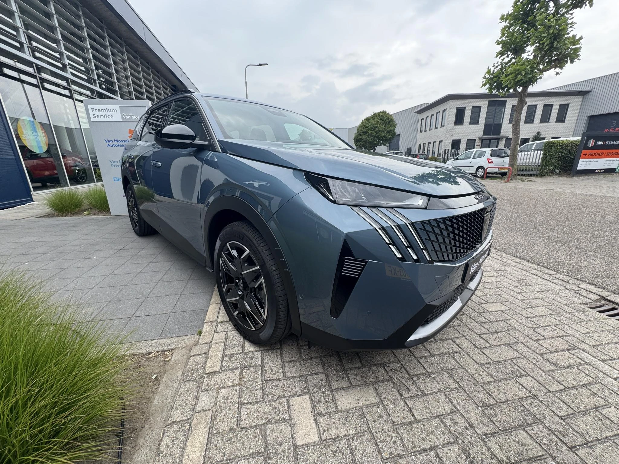 Peugeot-5008-image-4