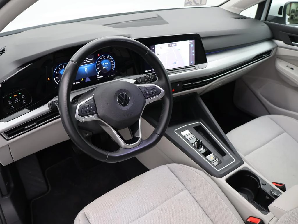 Volkswagen Golf VIII SW Golf 1.0eTSI Life 110PK *AUTOMAAT*LANE-ASSIST*ACC*PDC*APP-CONNECT*...*